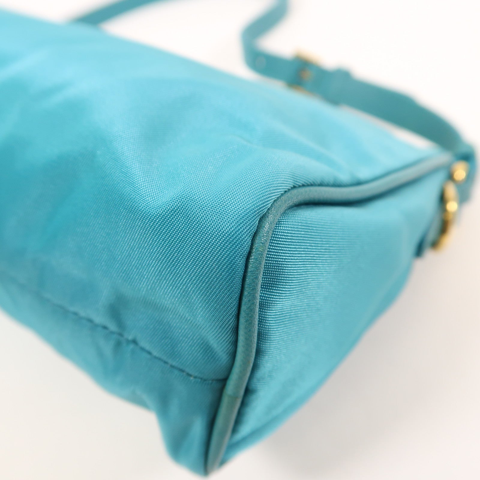 PRADA 尼龍Shoulder Bag金扣肩背袋