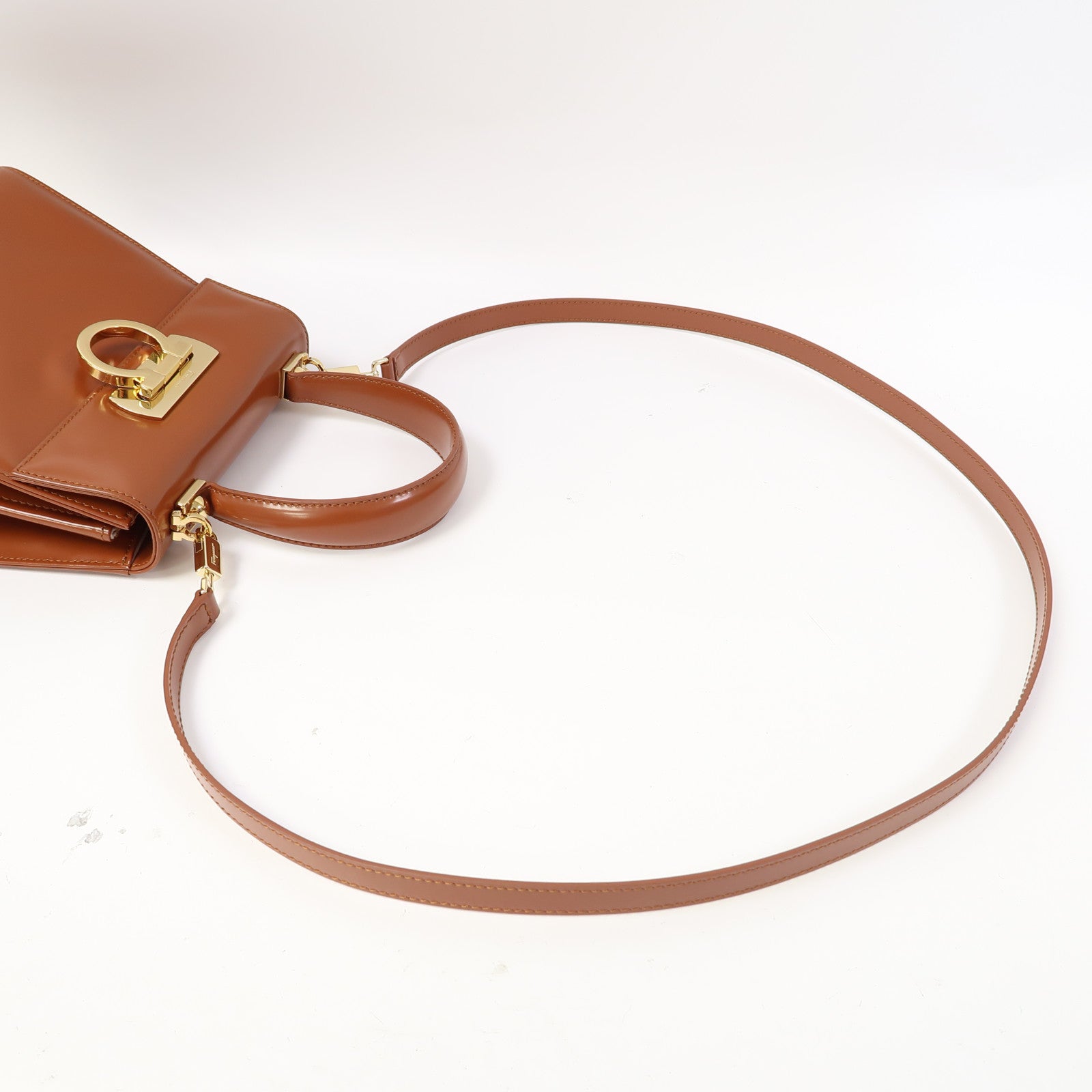 Salvatore Ferragamo 牛皮皮革Small Top Handle金扣手挽肩背兩用袋啡色