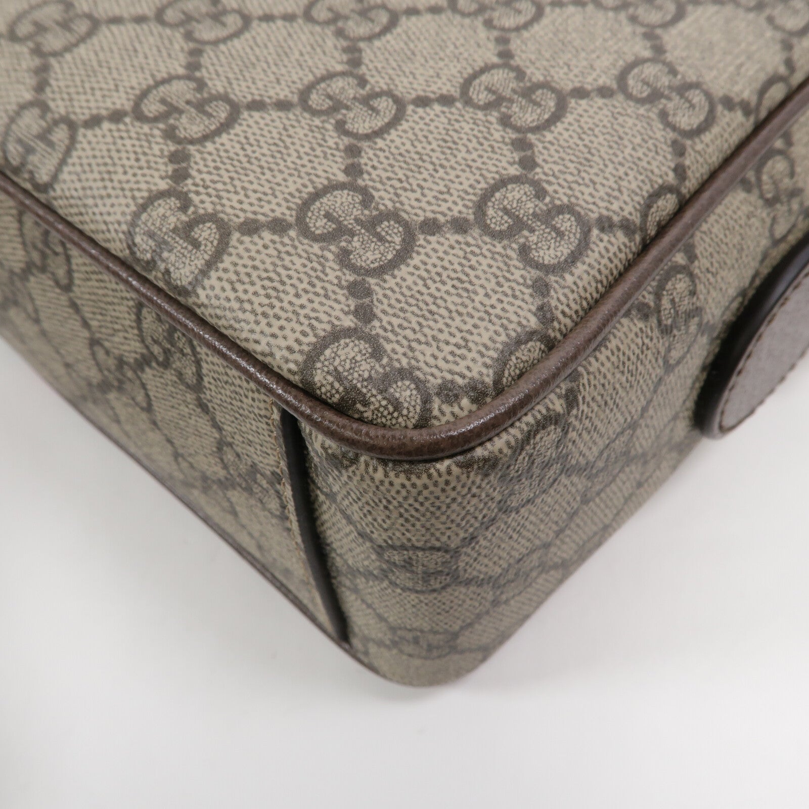 GUCCI 塗層帆布Ophidia Crossbody Bag Medium肩背袋