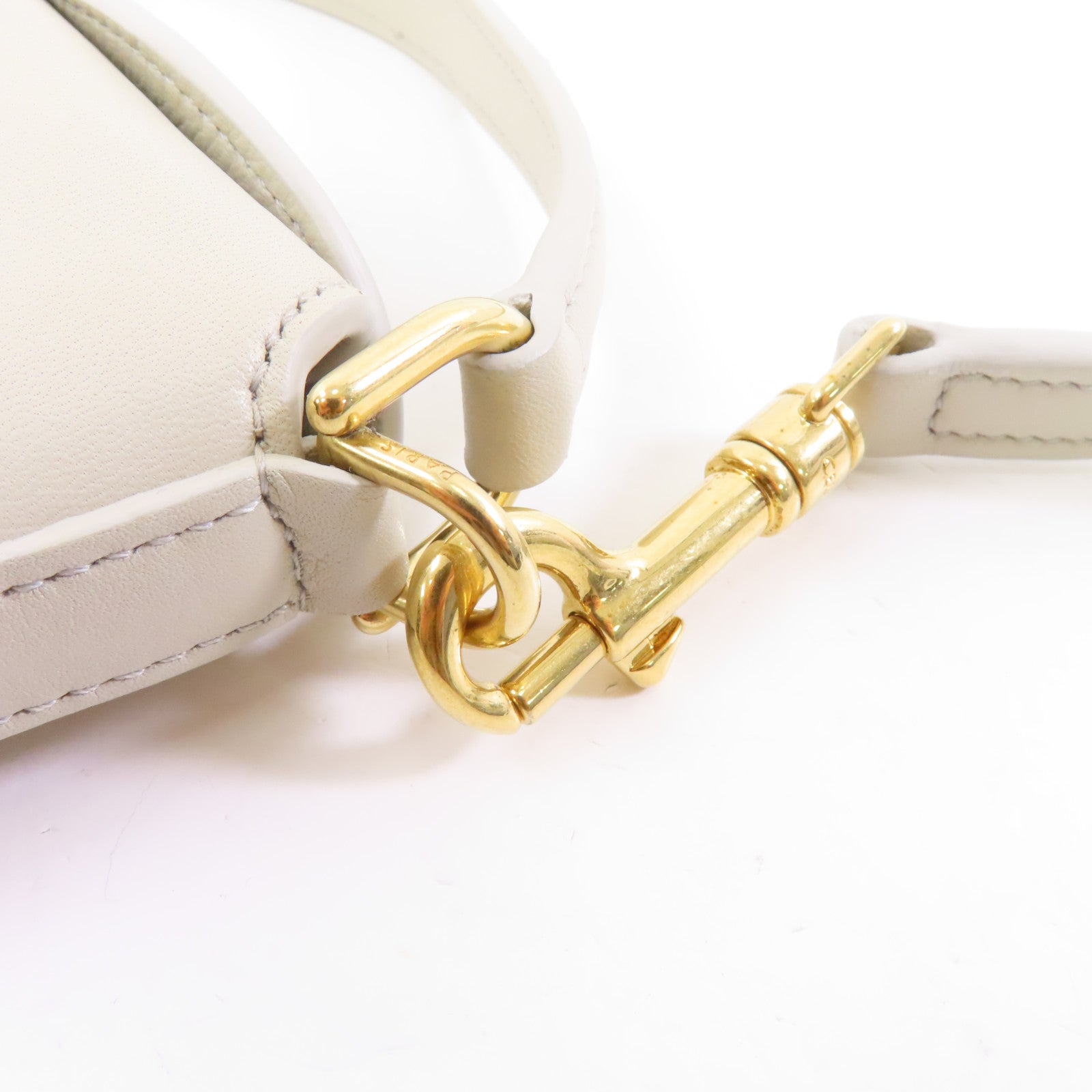 CELINE 牛皮皮革Triomphe Mini Bucket金扣手挽肩背兩用袋淺灰色