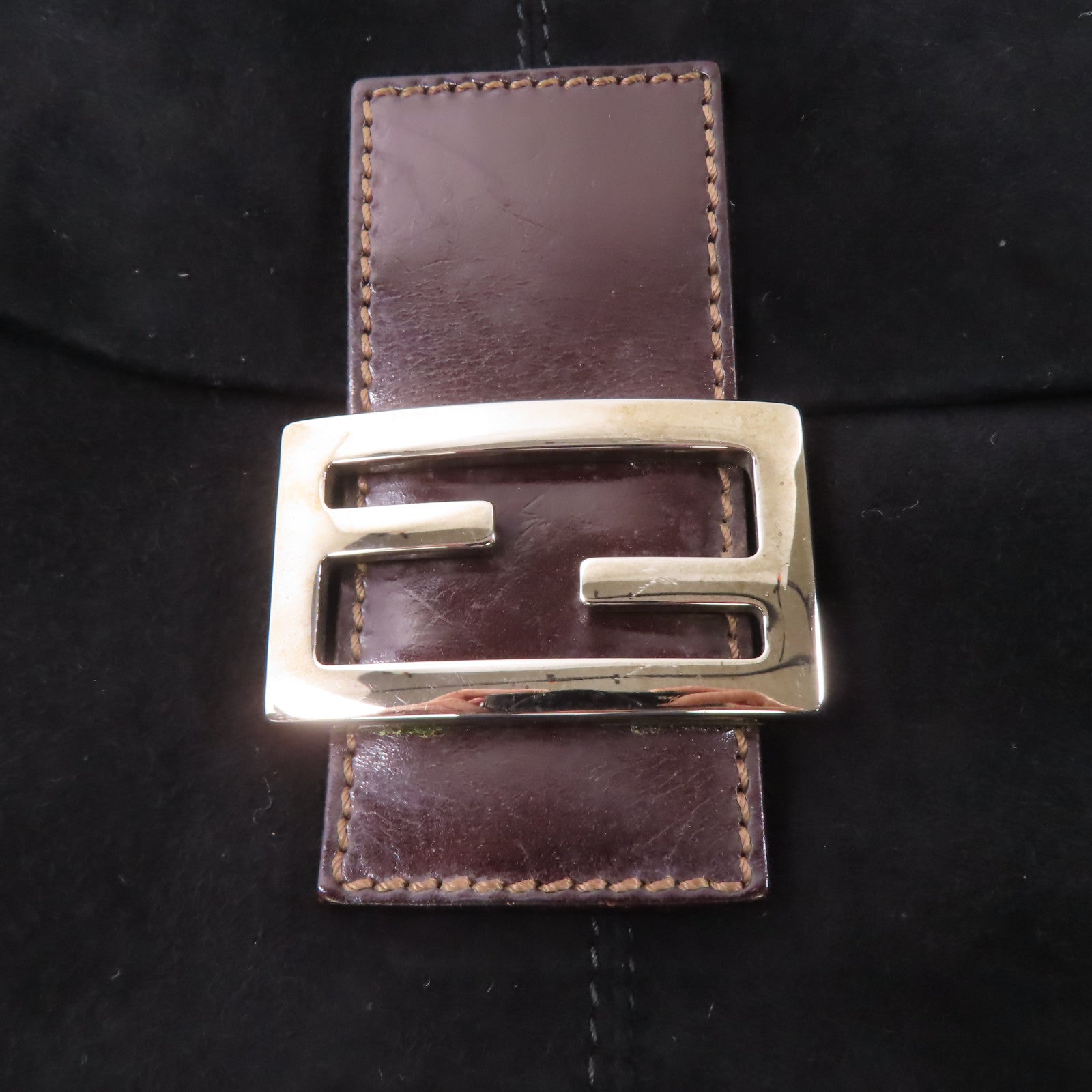 FENDI 絨布Mamma Baguette銀扣肩背袋黑色