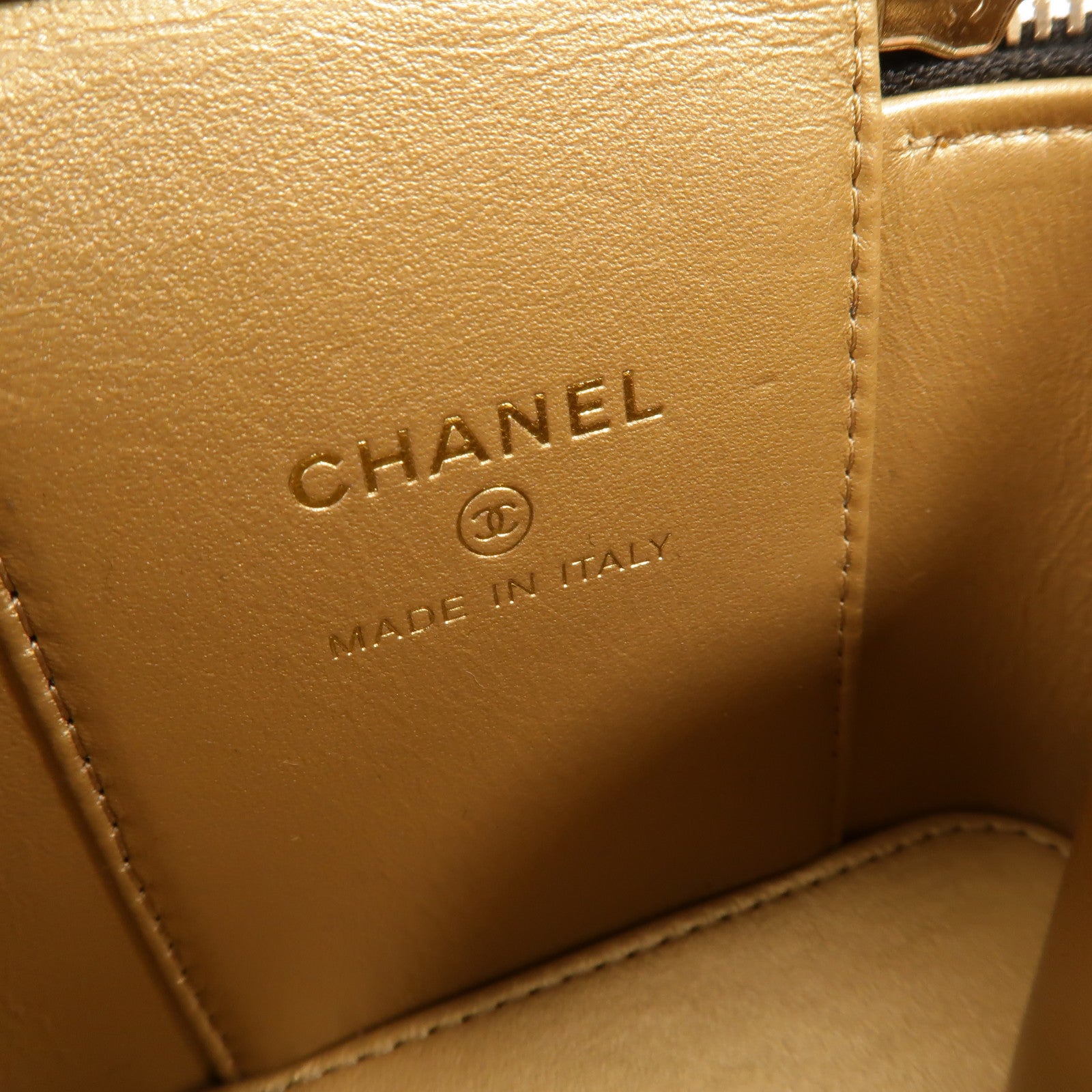 CHANEL 羊皮皮革Mini Vanity Case With Gold Ball金扣鏈帶肩背袋