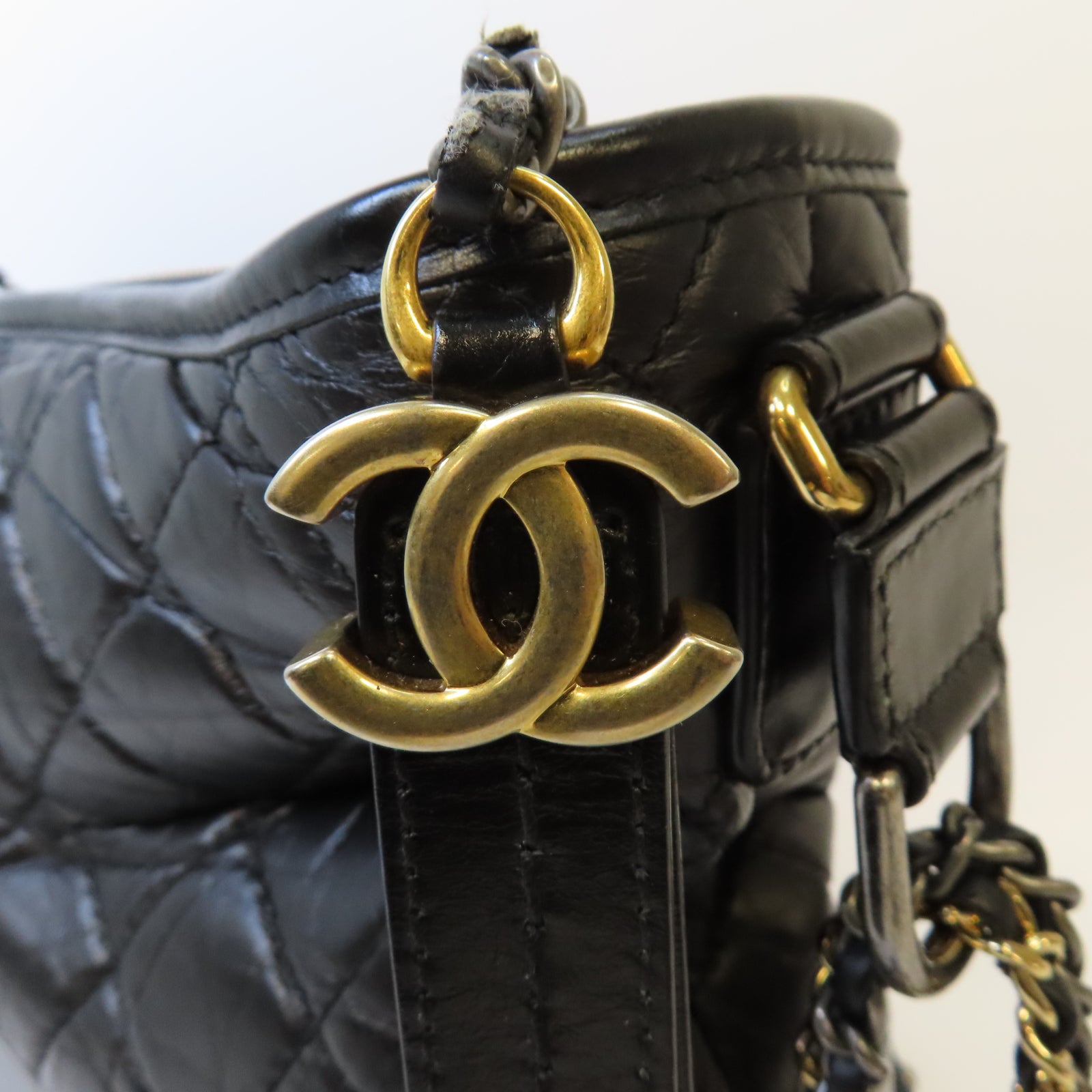 CHANEL 【激減優惠】菱格牛皮皮革Medium Gabrielle金扣/銀扣鏈帶肩背袋黑色