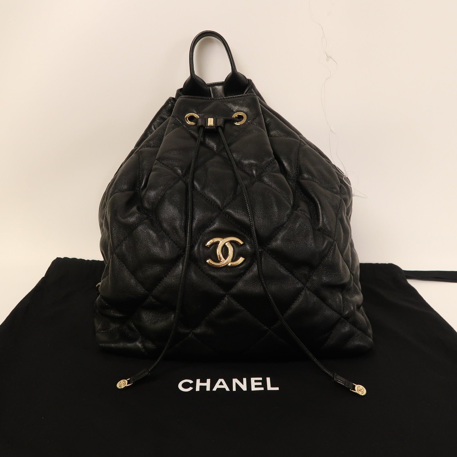 CHANEL 菱格牛皮皮革Backpack金扣背包黑色