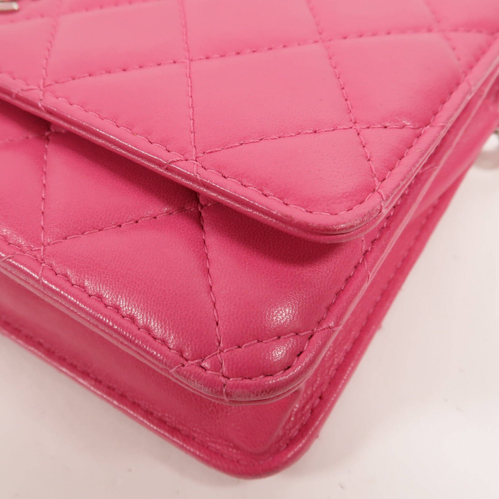 CHANEL 羊皮皮革WOC Wallet On Chain鏈帶肩背袋