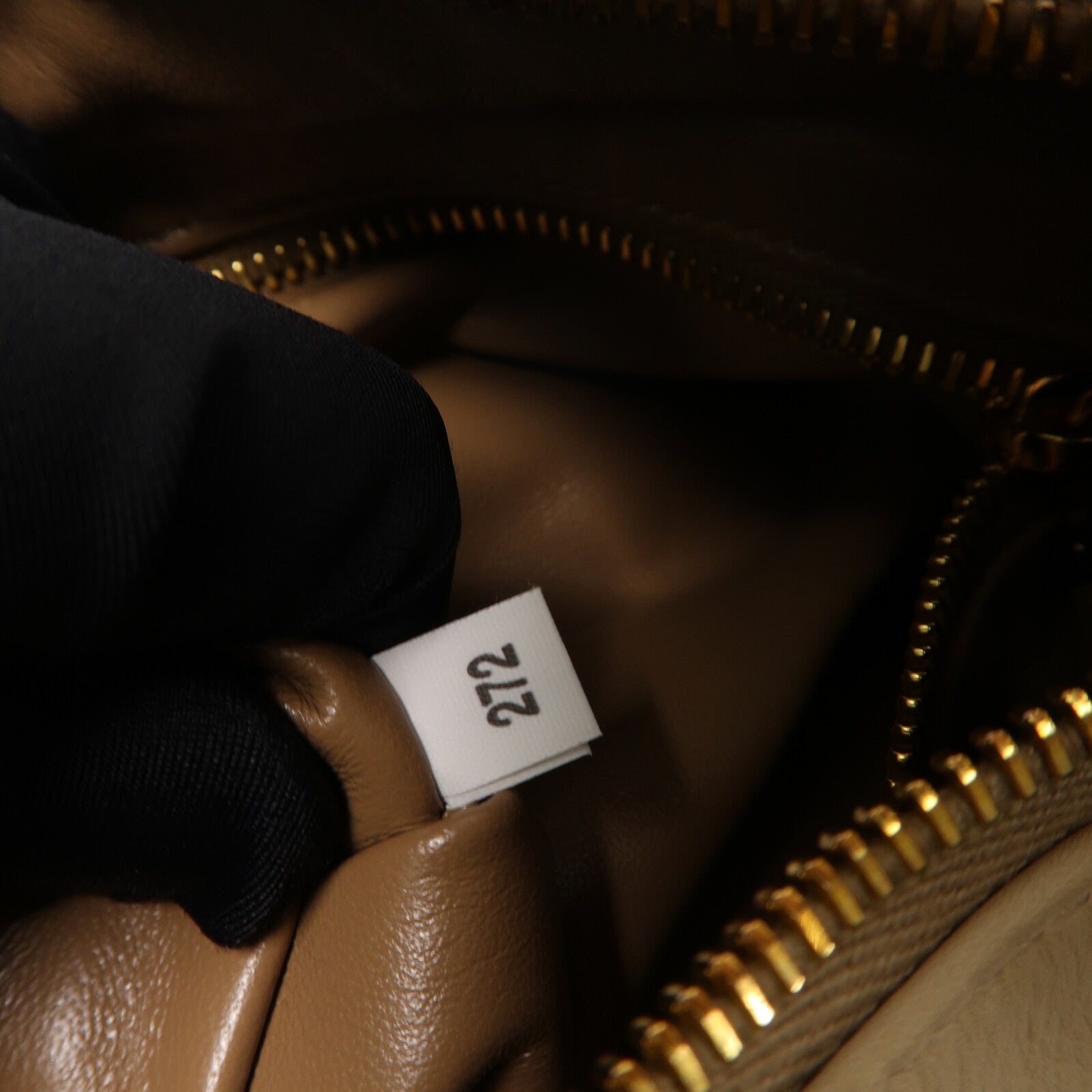PRADA 牛皮皮革Aimee Medium肩背袋
