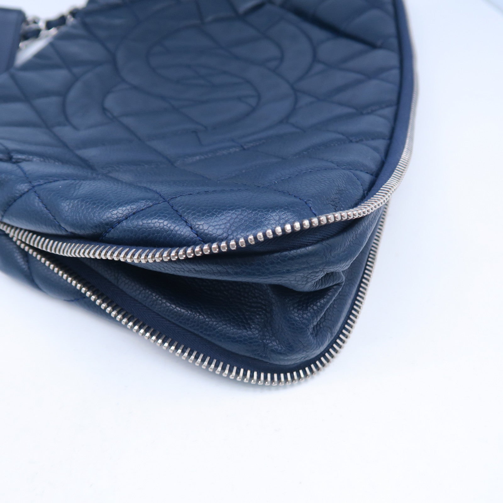 CHANEL 菱格牛皮皮革Chain Shoulder Bag銀扣鏈帶肩背袋藍色