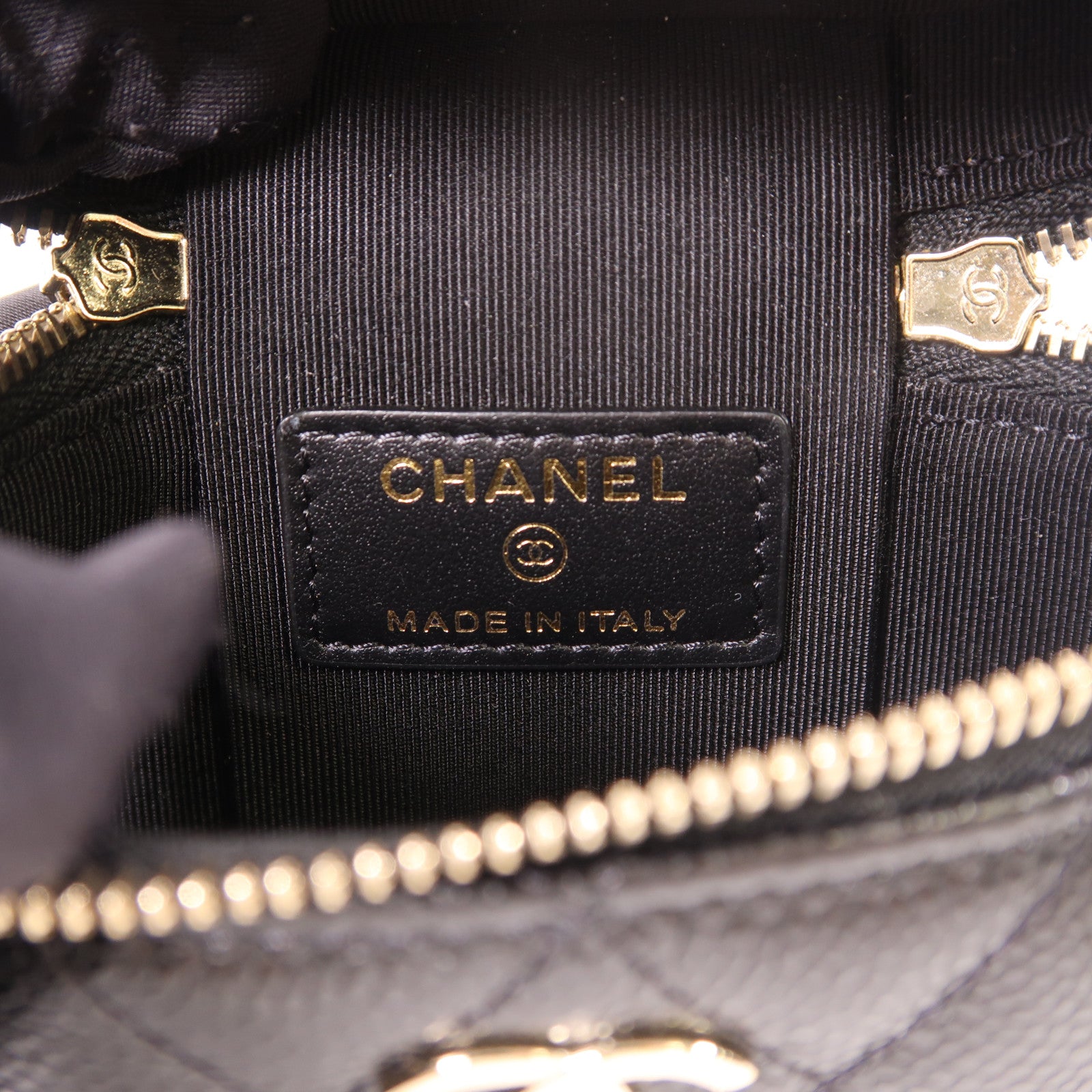 CHANEL 牛皮皮革Chain Shoulder金扣手挽肩背兩用袋