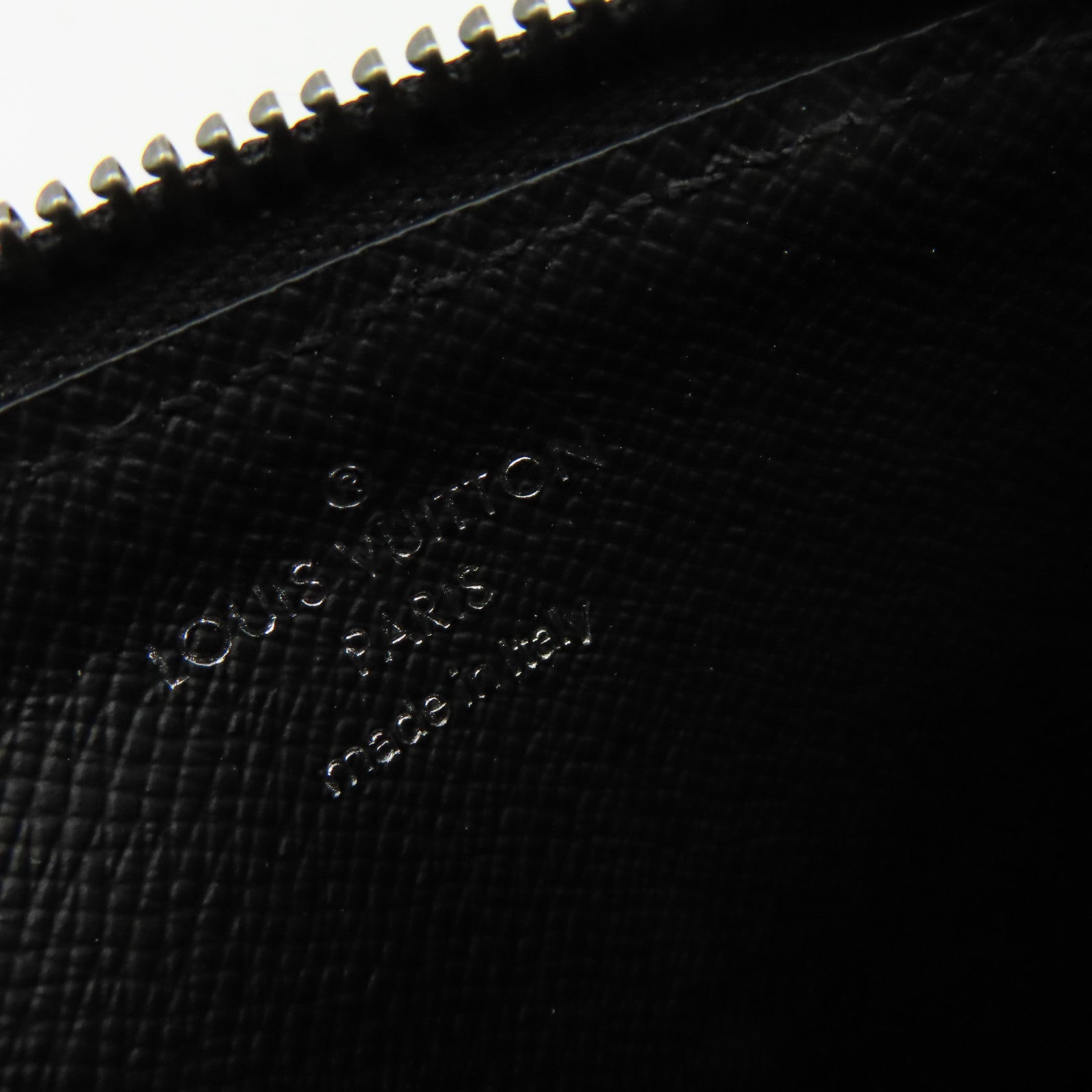 LOUIS VUITTON 【激減優惠】Monogram Eclipse Card Case銀扣卡套黑色/碳灰色
