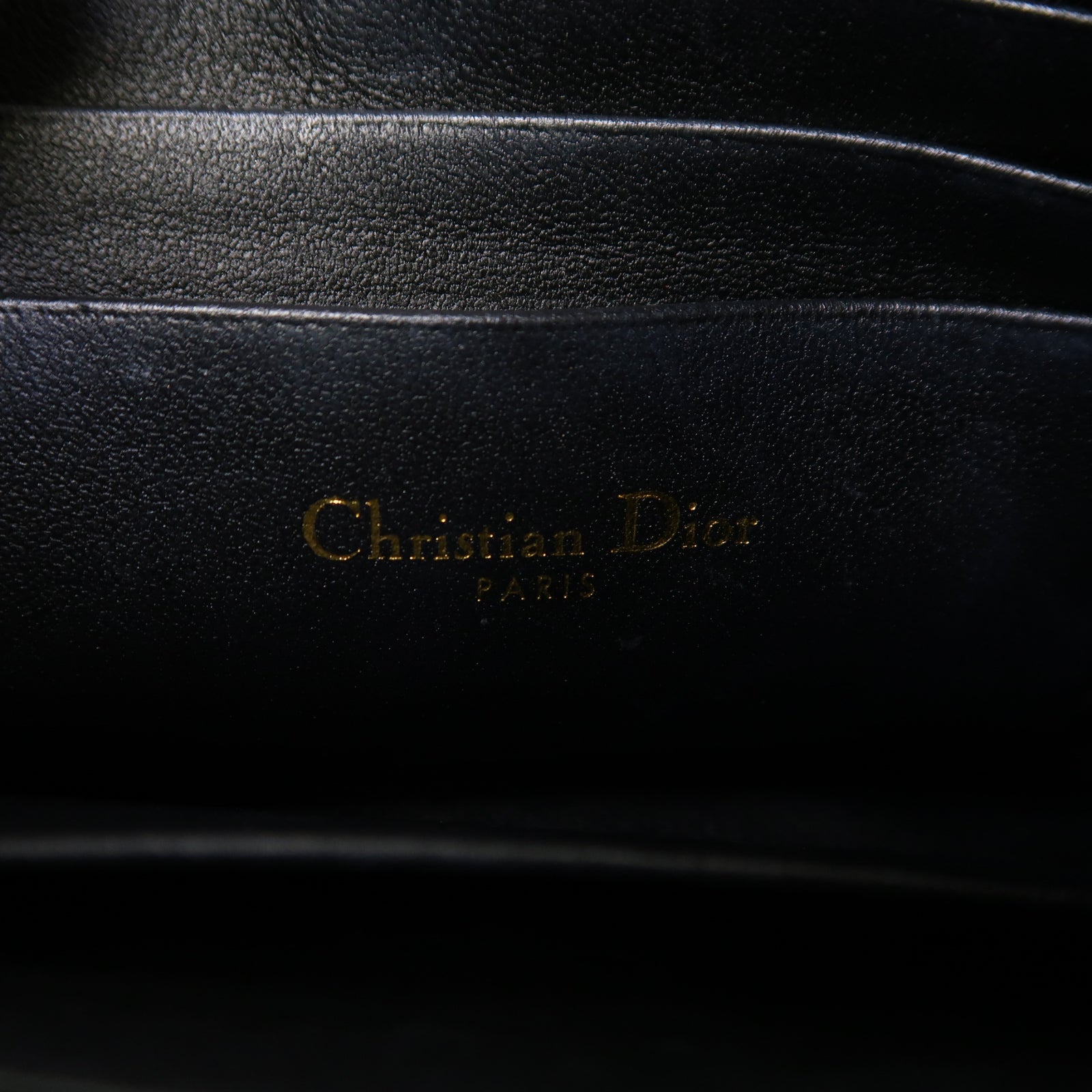 Dior 牛皮皮革Caro Every Dior金扣鏈帶肩背袋黑色