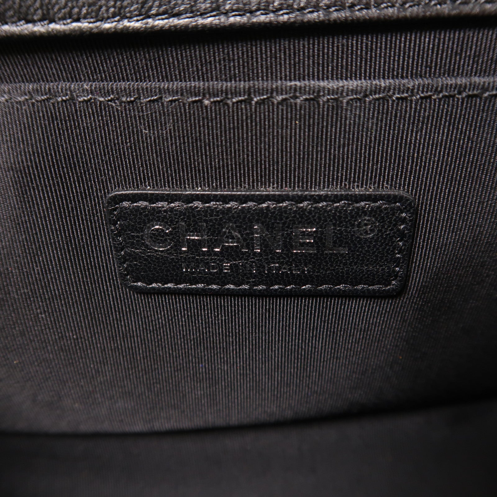 CHANEL 羊皮皮革Boy 25銀扣鏈帶肩背袋