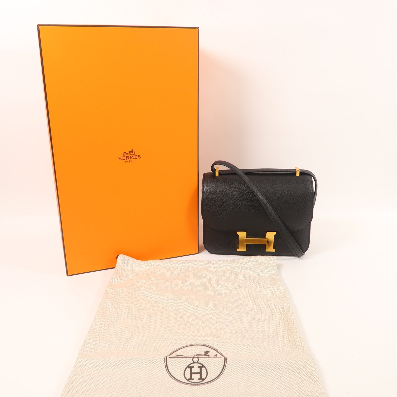 HERMES Epsom皮革Constance Mini金扣肩背袋Noir