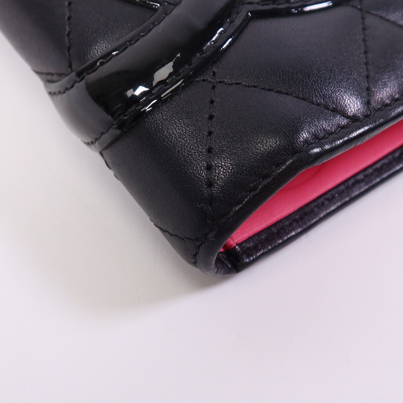 CHANEL 羊皮皮革Cambon Wallet銀扣長錢包