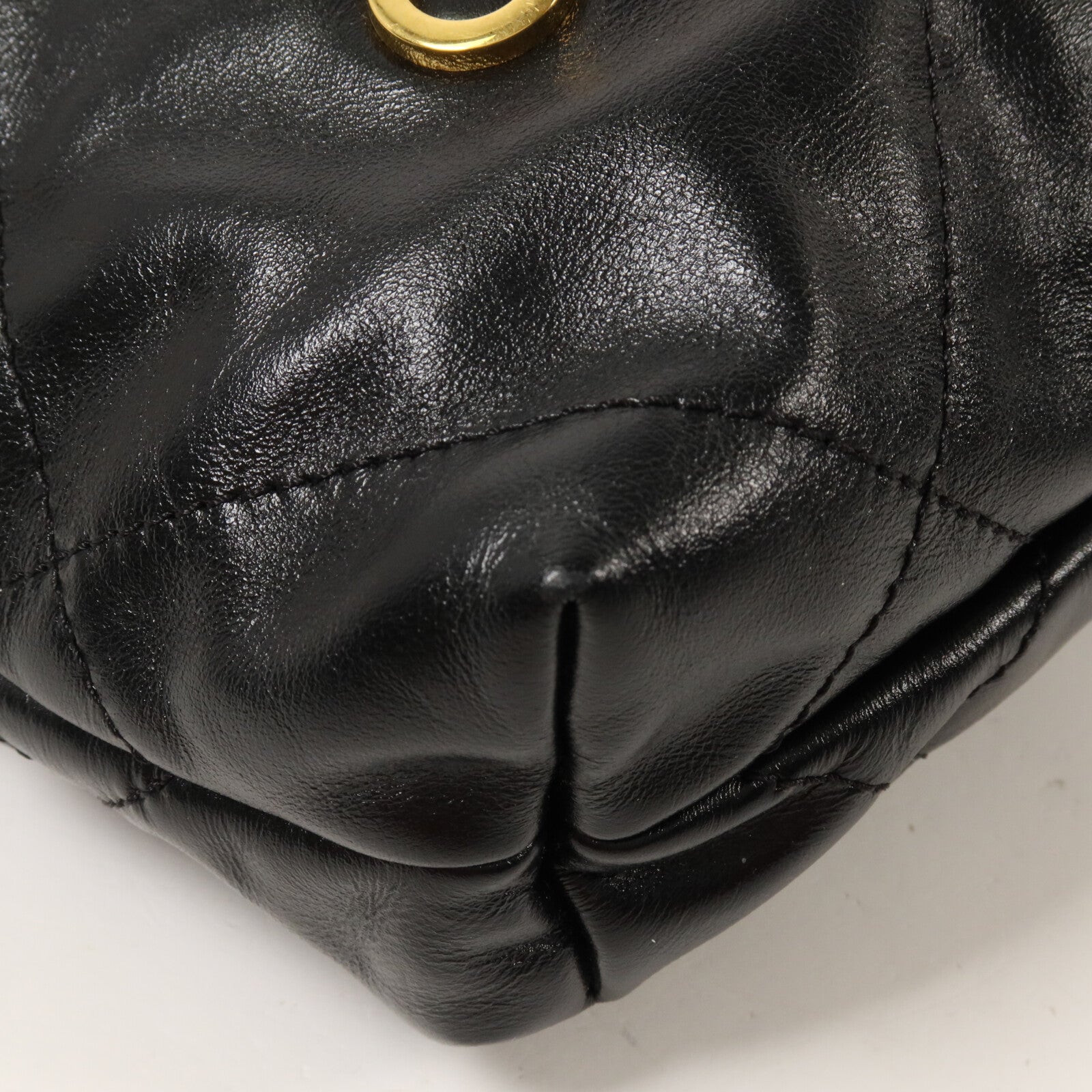 CHANEL 牛皮皮革Chanel 22 Mini鏈帶肩背袋