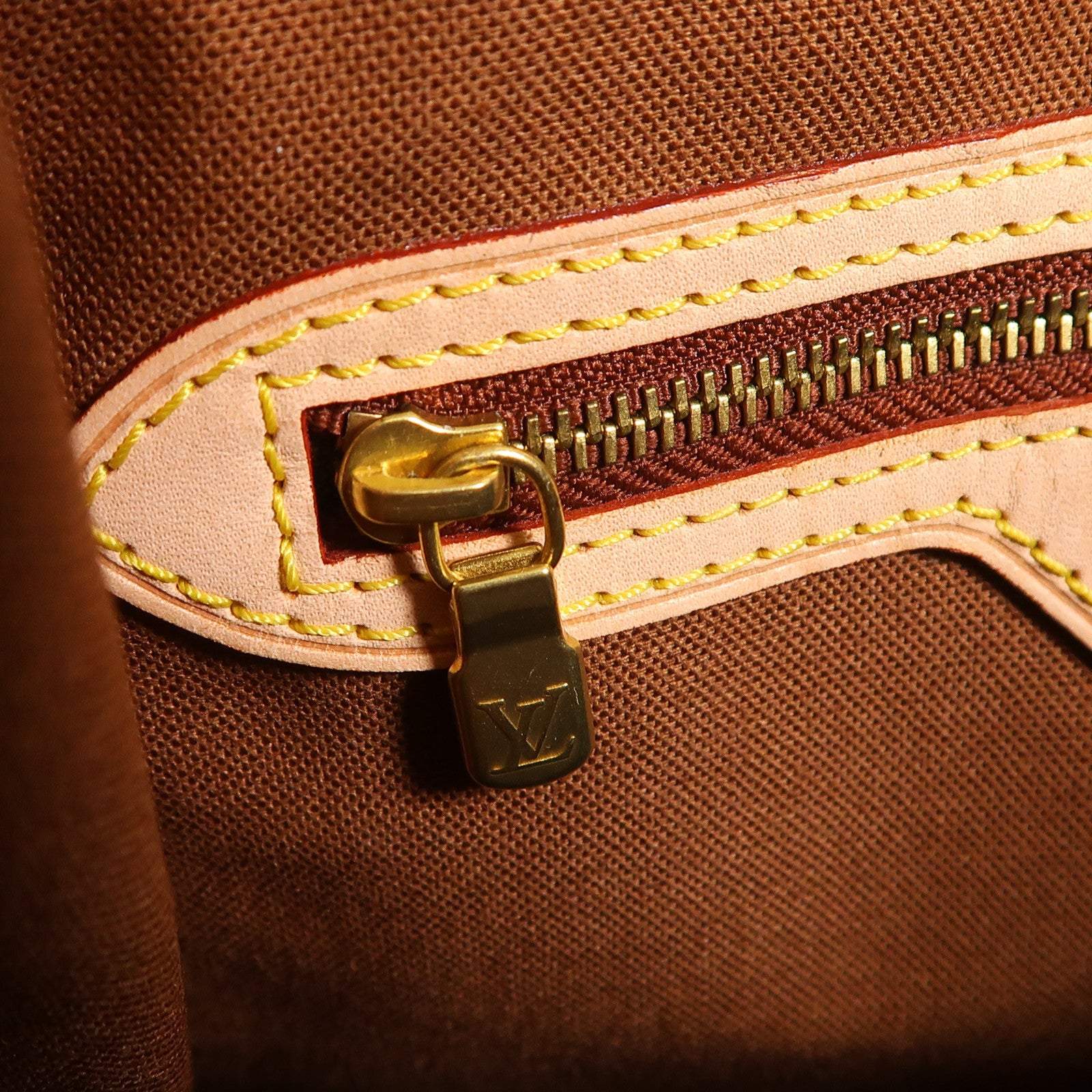 LOUIS VUITTON Monogram Batignolles金扣肩背袋