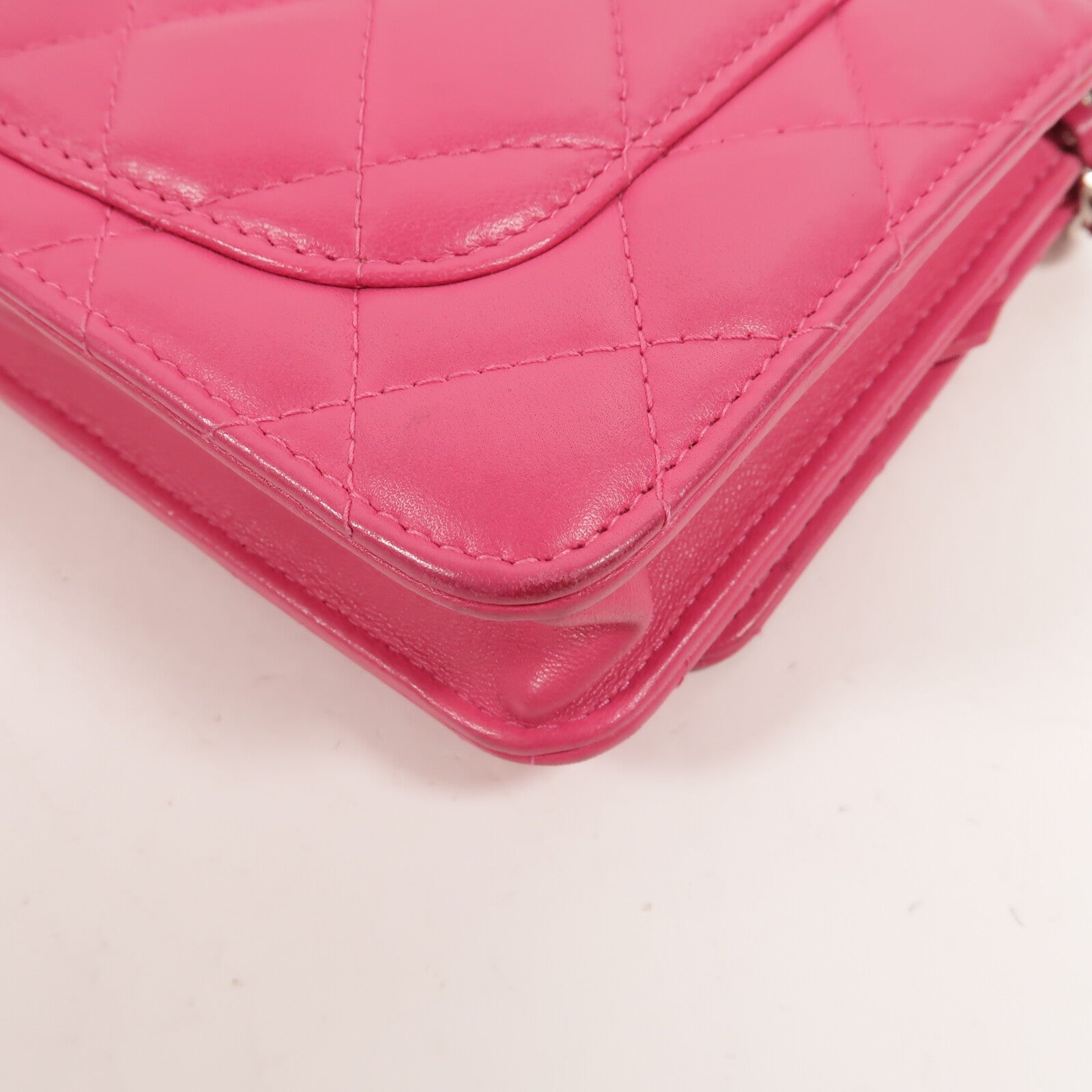 CHANEL 羊皮皮革WOC Wallet On Chain鏈帶肩背袋
