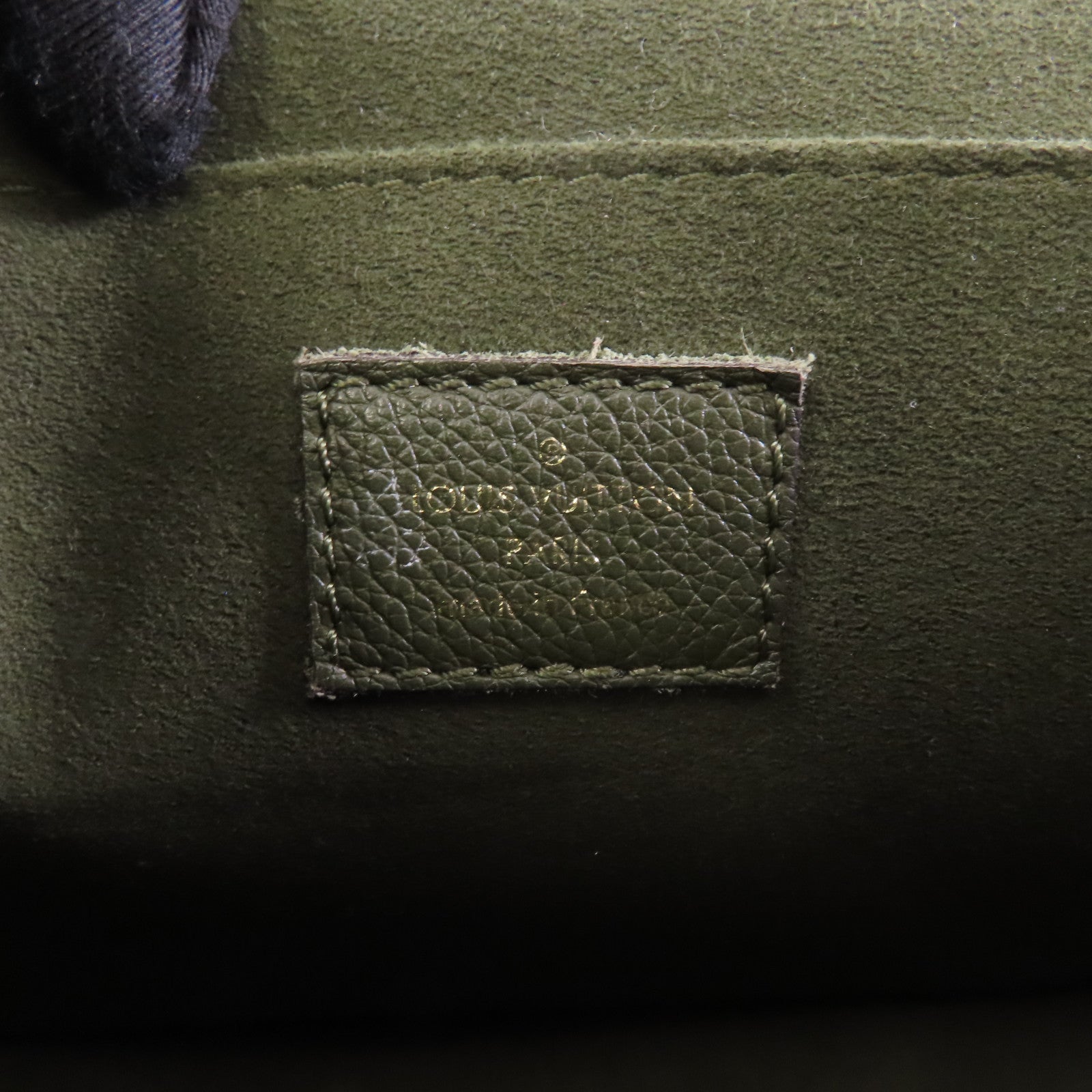 LOUIS VUITTON 牛皮皮革Lockme Chain PM金扣鏈帶肩背袋綠色