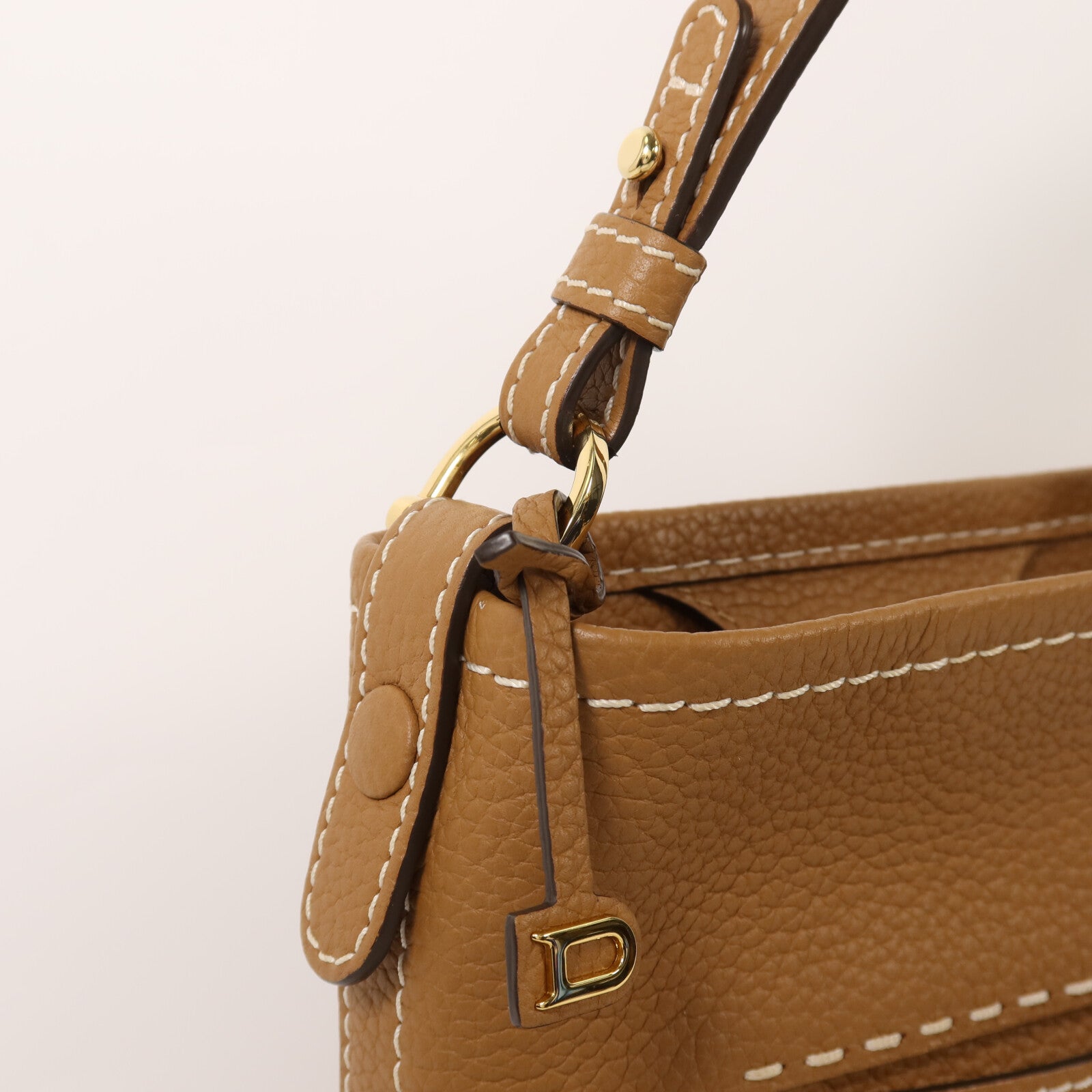 Delvaux 牛皮皮革Pin Mini Bucket金扣手挽袋