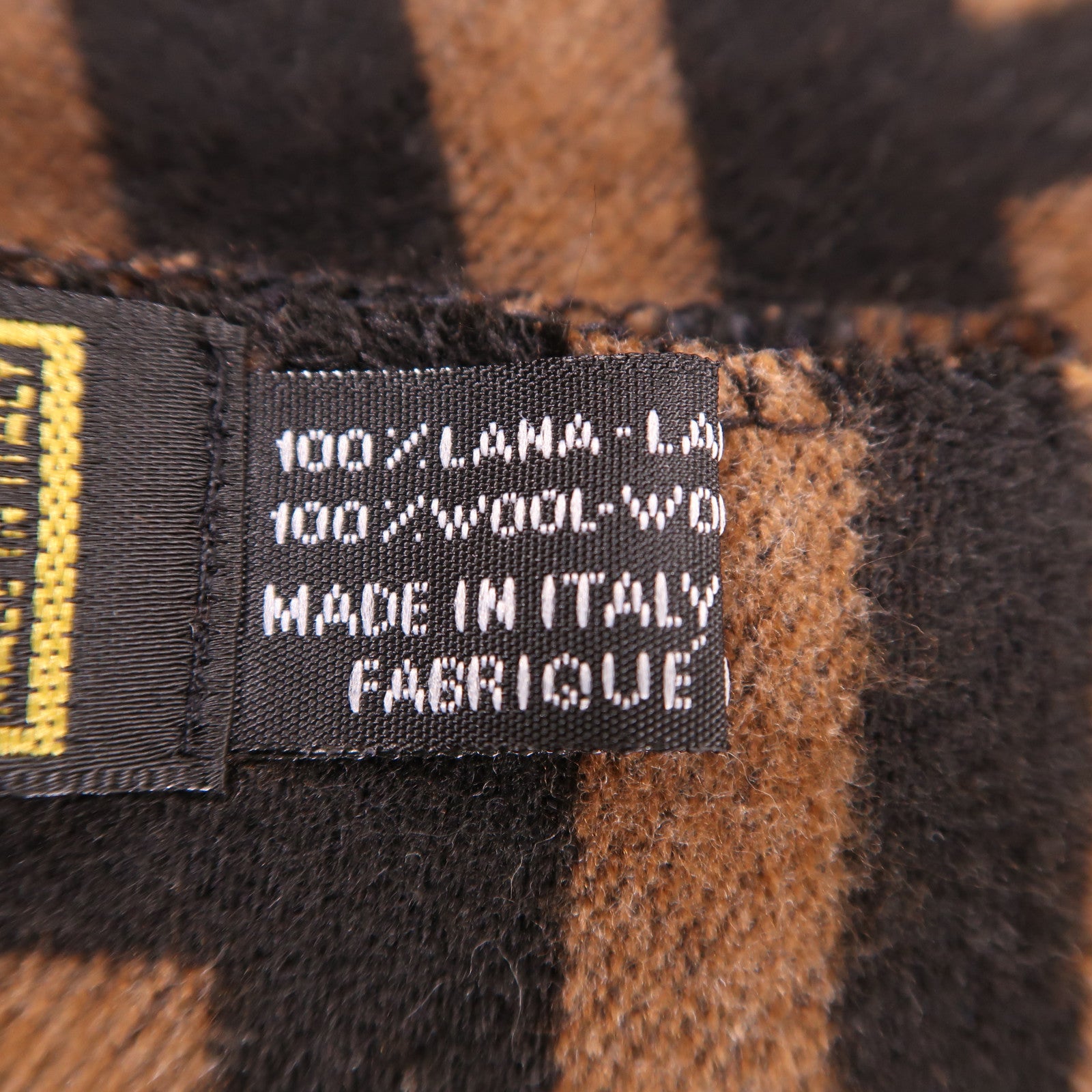 FENDI 羊毛Scarf圍巾