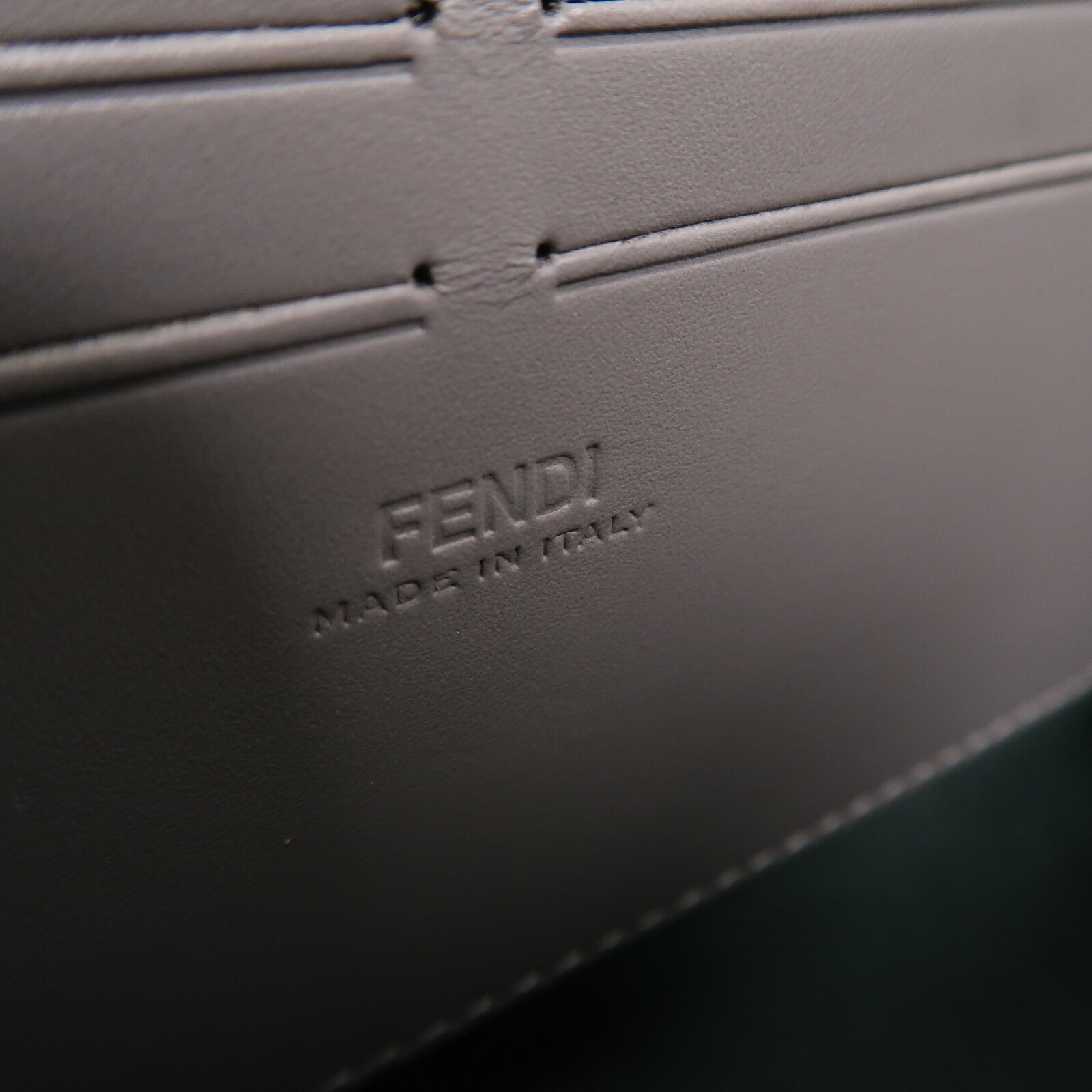 FENDI 牛皮皮革Soft Trunk Baguette手挽肩背兩用袋