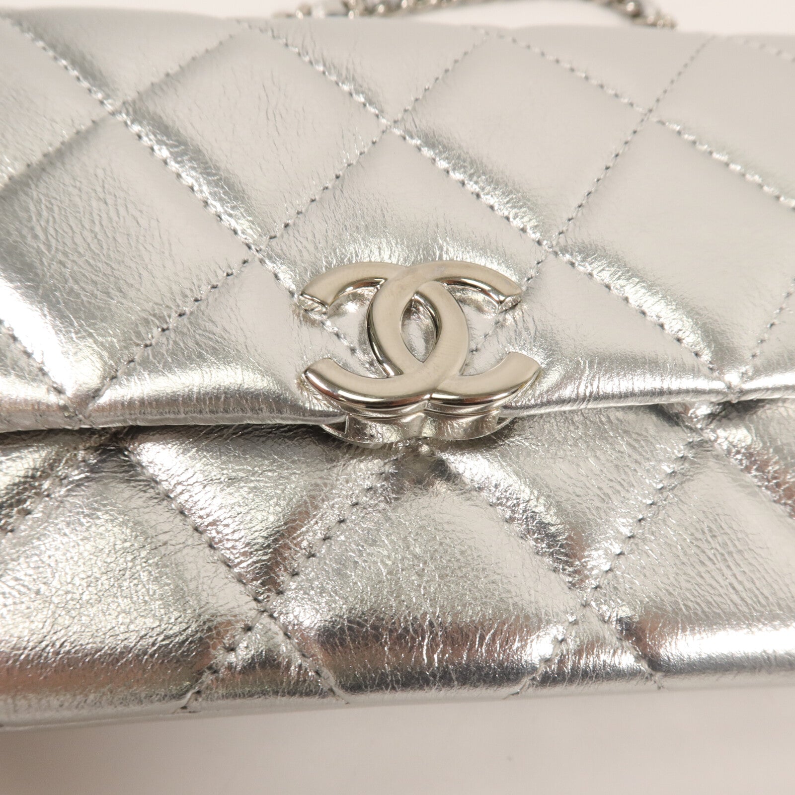 CHANEL 牛皮皮革Clutch With Chain鏈帶肩背袋