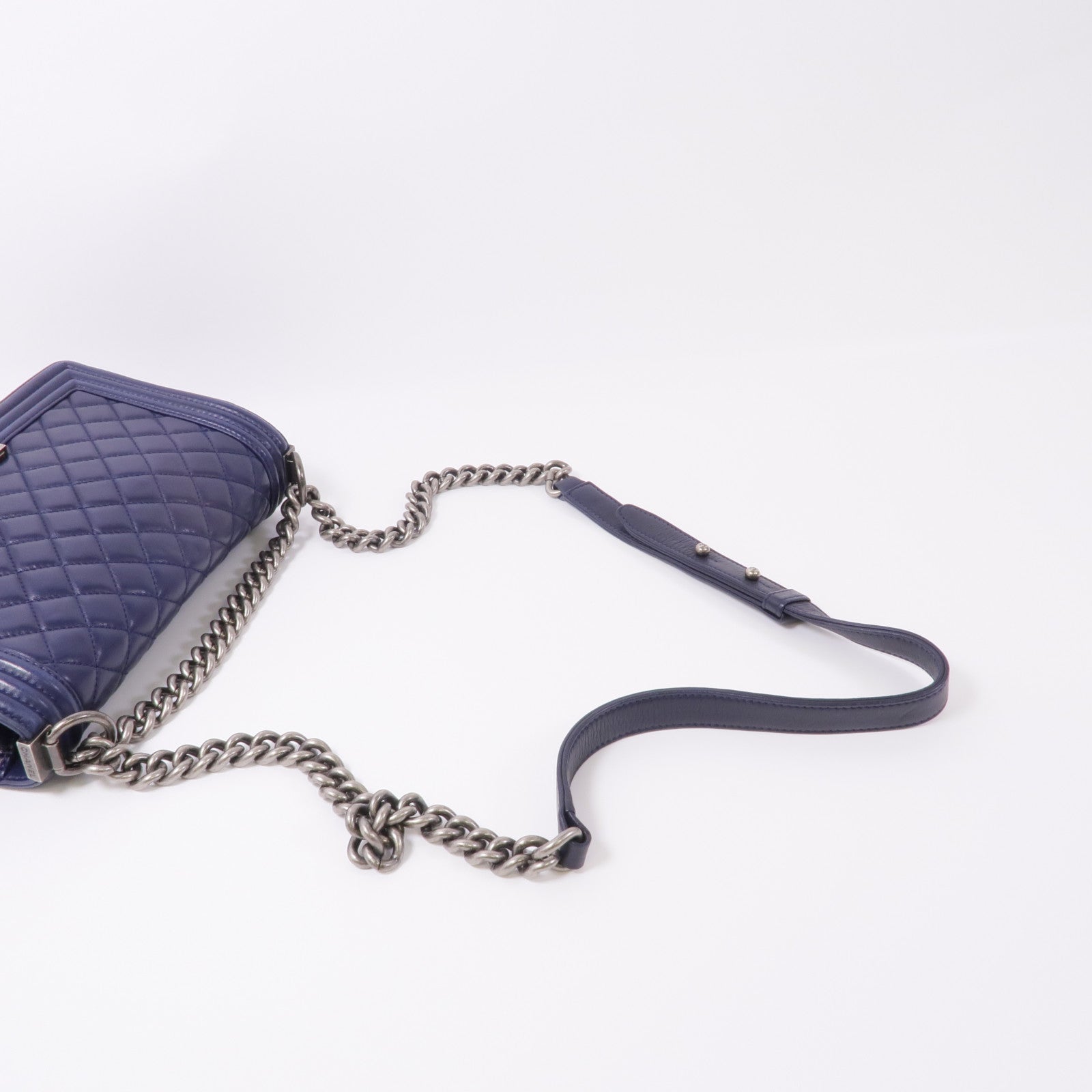 CHANEL 【激減優惠】羊皮皮革Boy 25鏈帶肩背袋