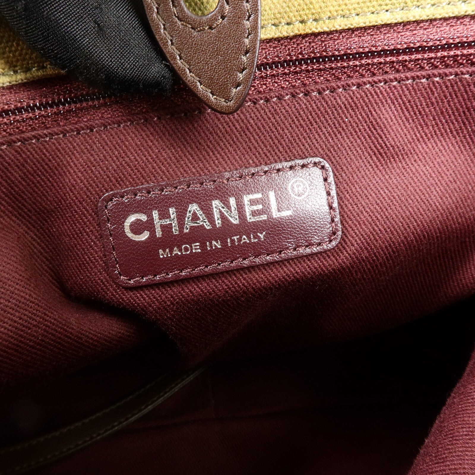 CHANEL 帆布Graffiti On The Pavements肩背袋