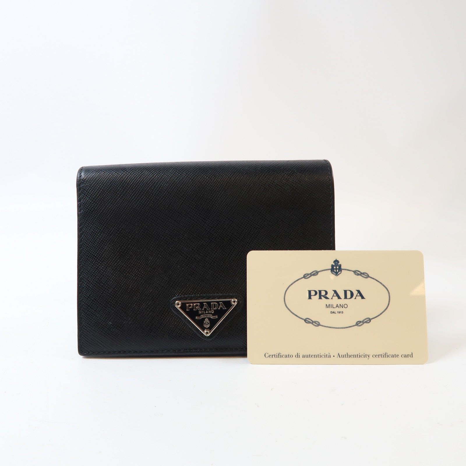 PRADA Saffiano皮革Wallet銀扣錢包黑色