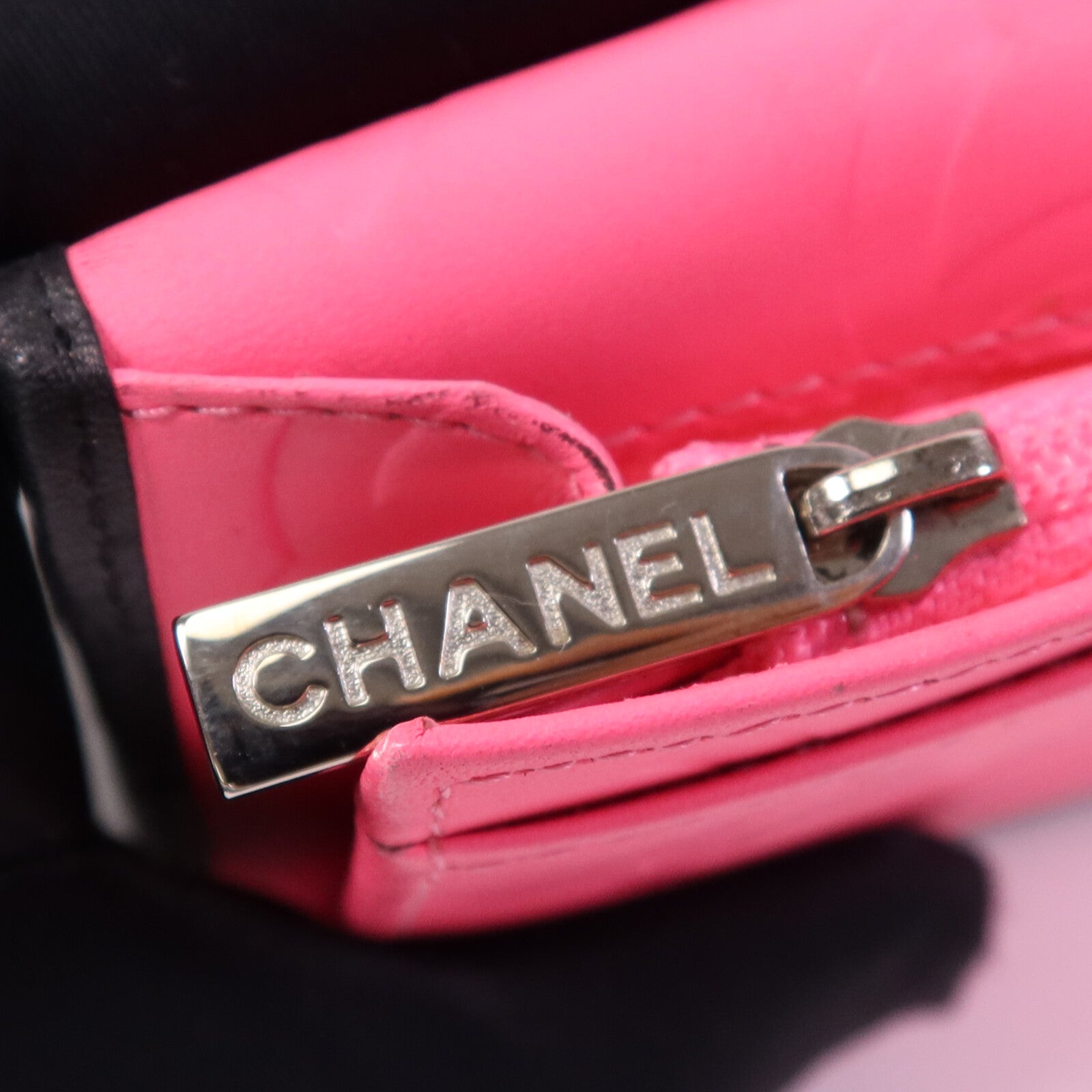 CHANEL 羊皮皮革Cambon Wallet銀扣長錢包