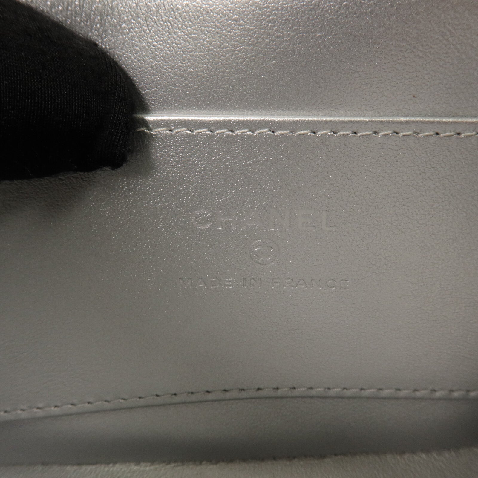 CHANEL 牛皮皮革Clutch With Chain鏈帶肩背袋