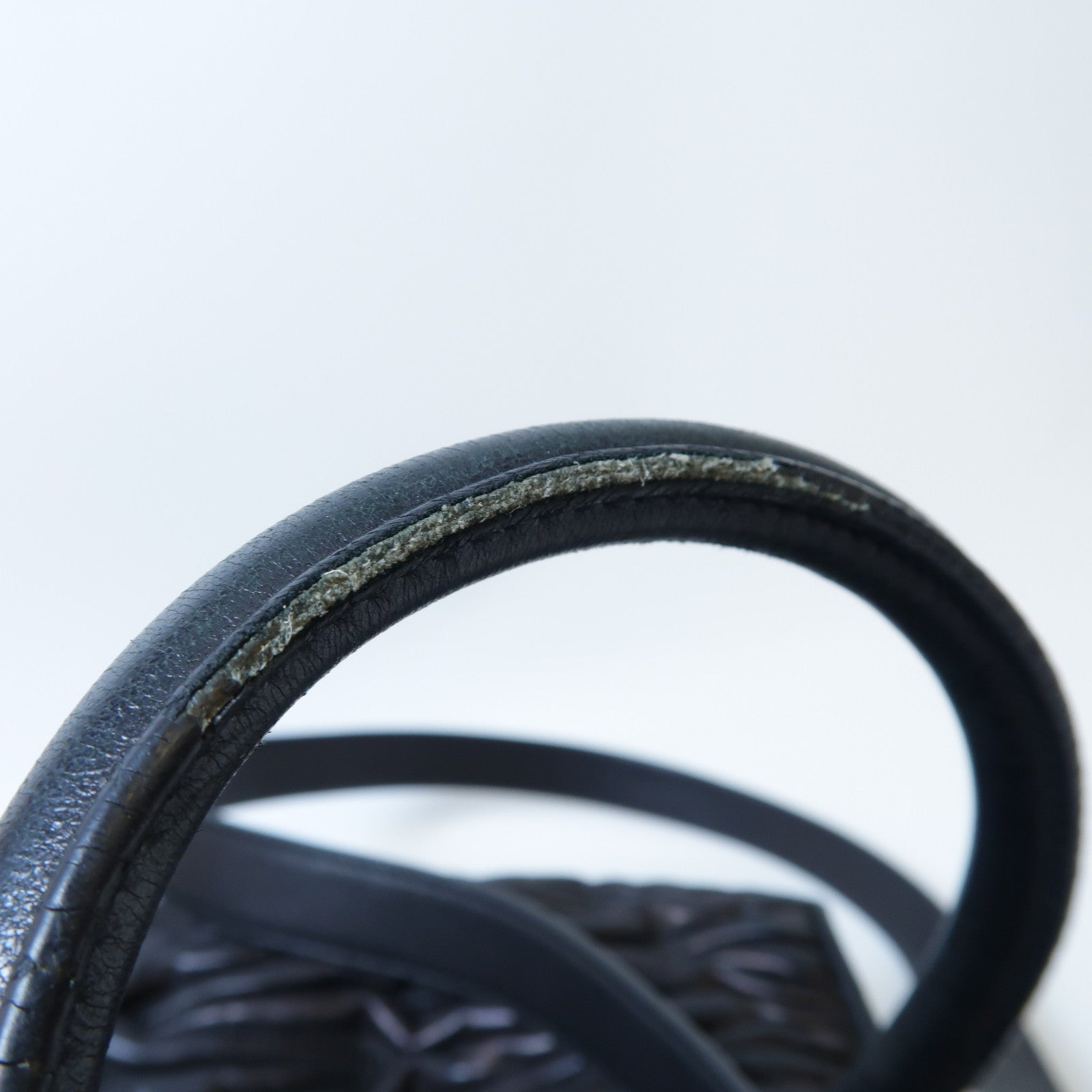 Miu Miu 牛皮皮革Shoulder Bag金扣手挽肩背兩用袋黑色