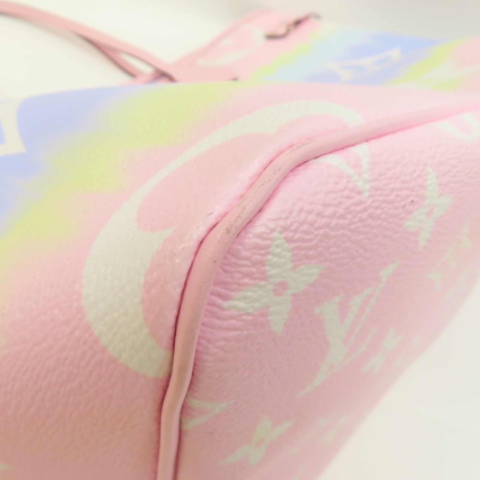 LOUIS VUITTON Escale Pastel Neverfull MM銀扣手挽袋粉紅色