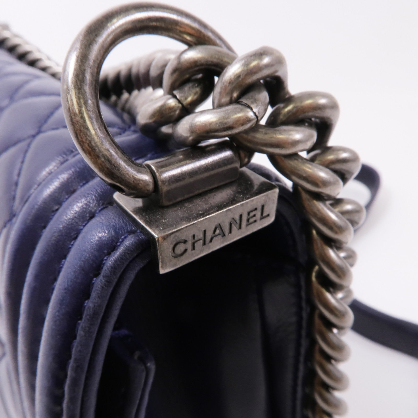 CHANEL 【激減優惠】羊皮皮革Boy 25鏈帶肩背袋