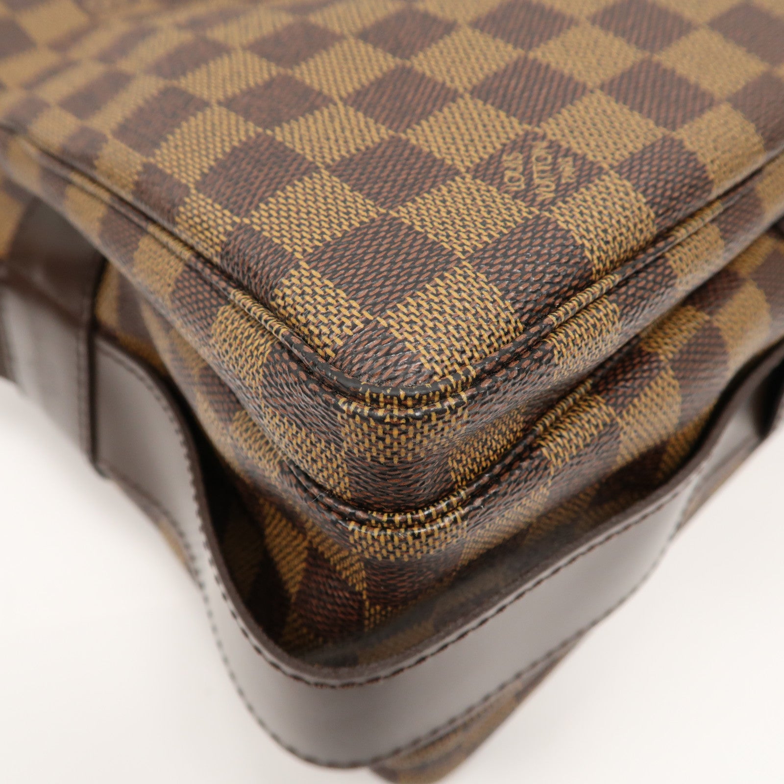 LOUIS VUITTON Damier Ebene Naviglio金扣肩背袋啡色