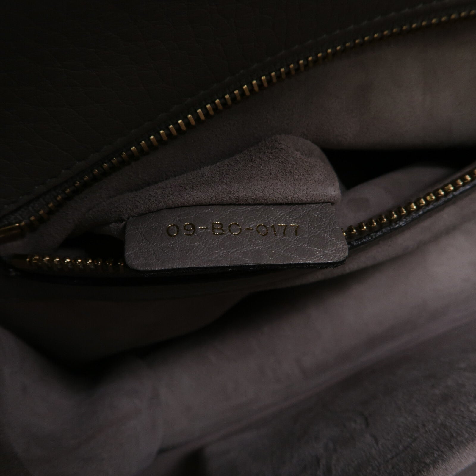 Dior 牛皮皮革Diorama Medium鏈帶肩背袋