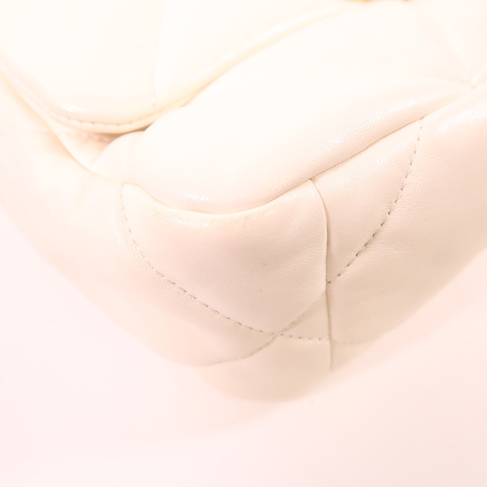 CHANEL 牛皮皮革C19 Small金扣手挽肩背兩用袋