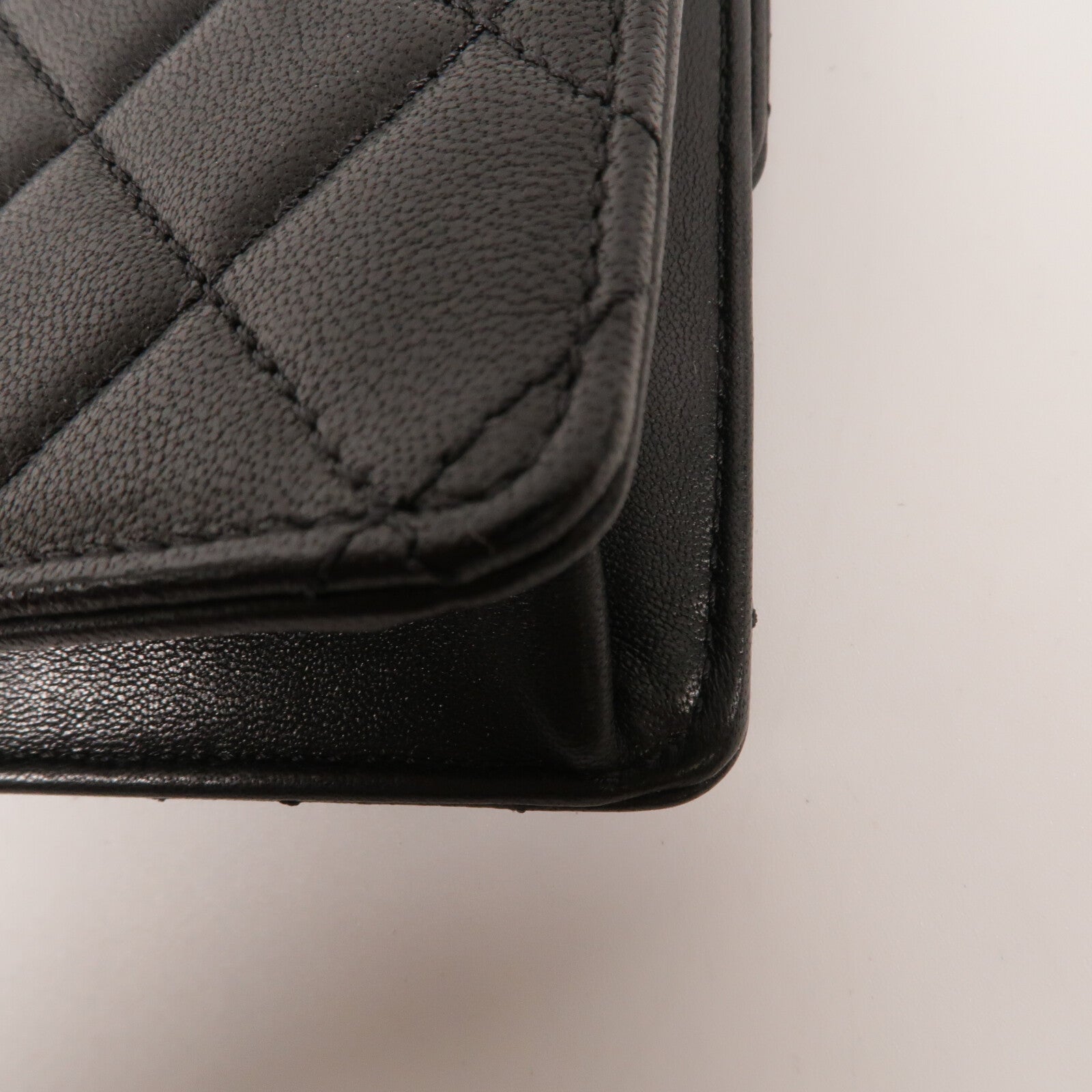 CHANEL 牛皮皮革Matelasse Pearl Chain Bag鏈帶肩背袋
