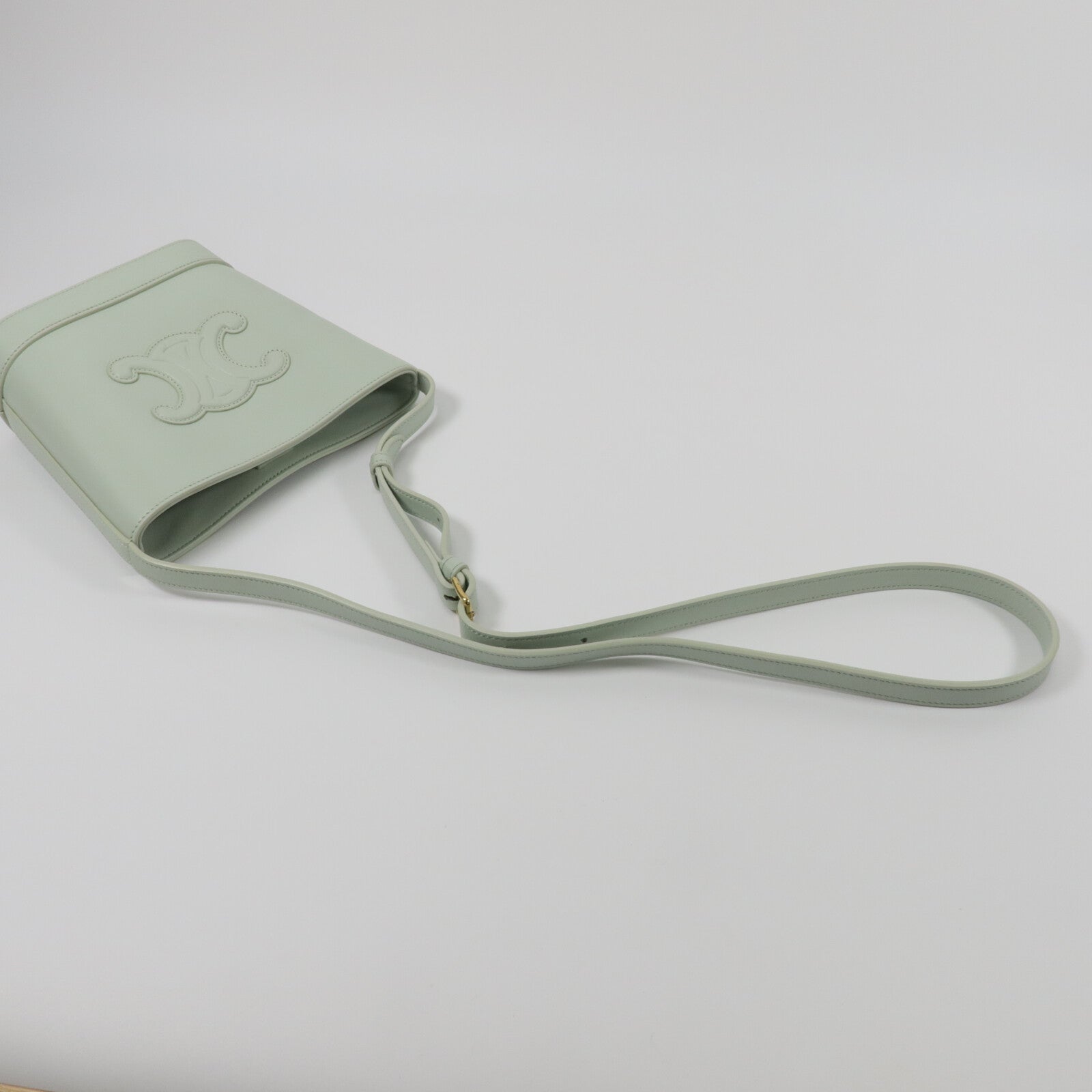 CELINE 牛皮皮革Cuir Triomphe肩背袋