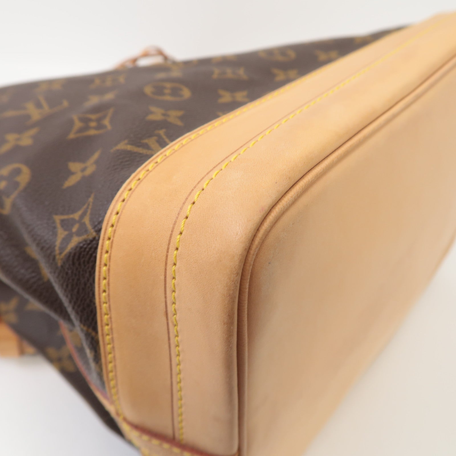 LOUIS VUITTON Monogram Noe Bucket Bag金扣肩背袋啡色