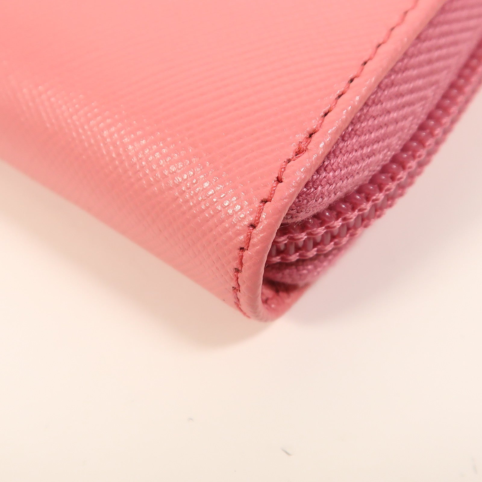 PRADA Saffiano皮革Zipper Long Wallet銀扣長錢包