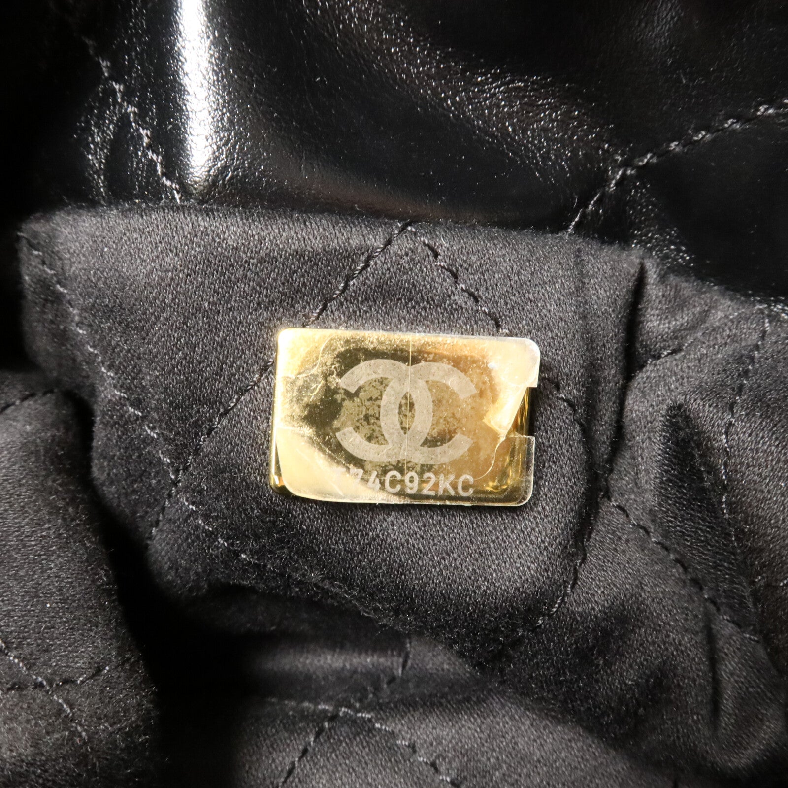 CHANEL 牛皮皮革Chanel 22 Mini鏈帶肩背袋