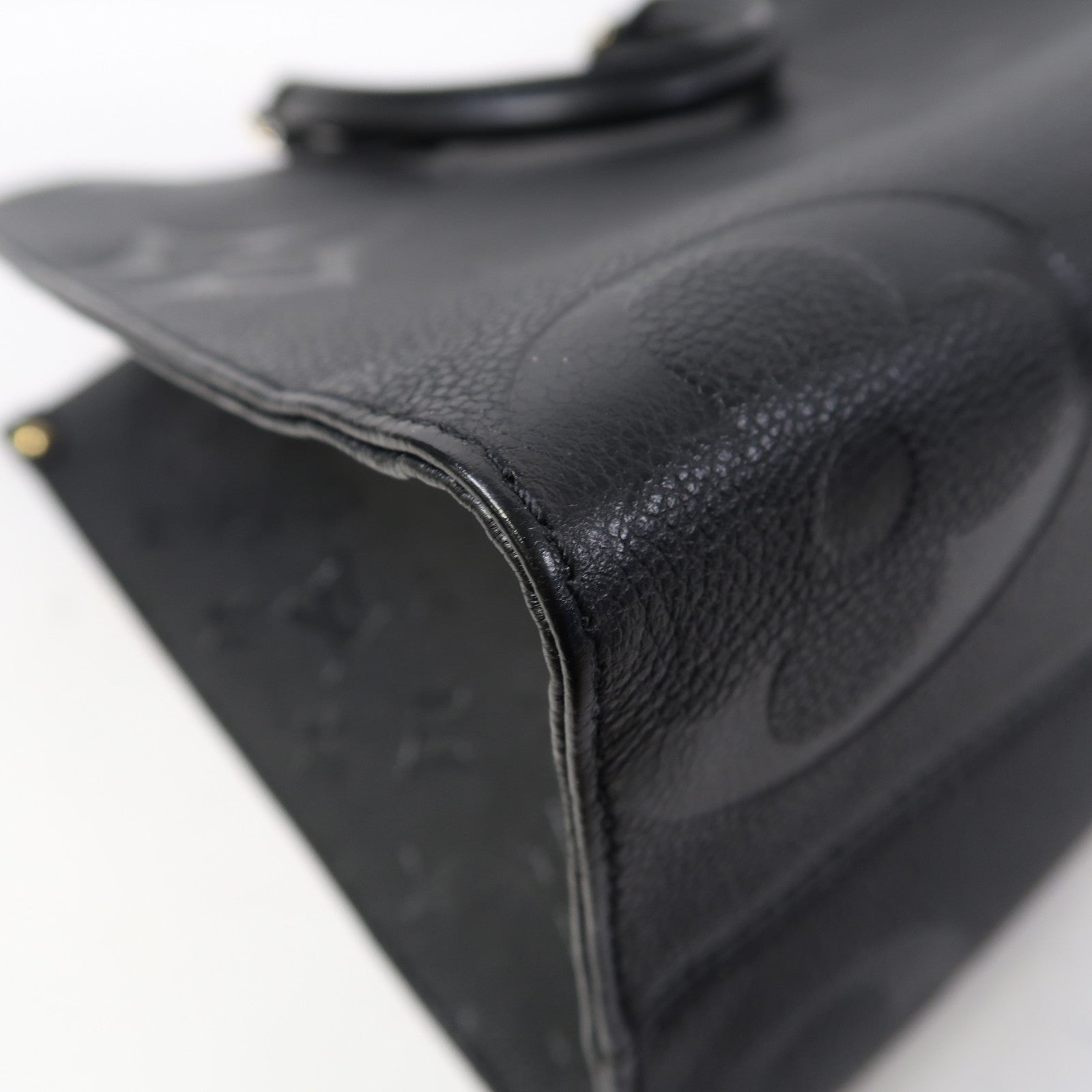 LOUIS VUITTON Monogram Empreinte On The Go MM金扣手挽肩背兩用袋黑色