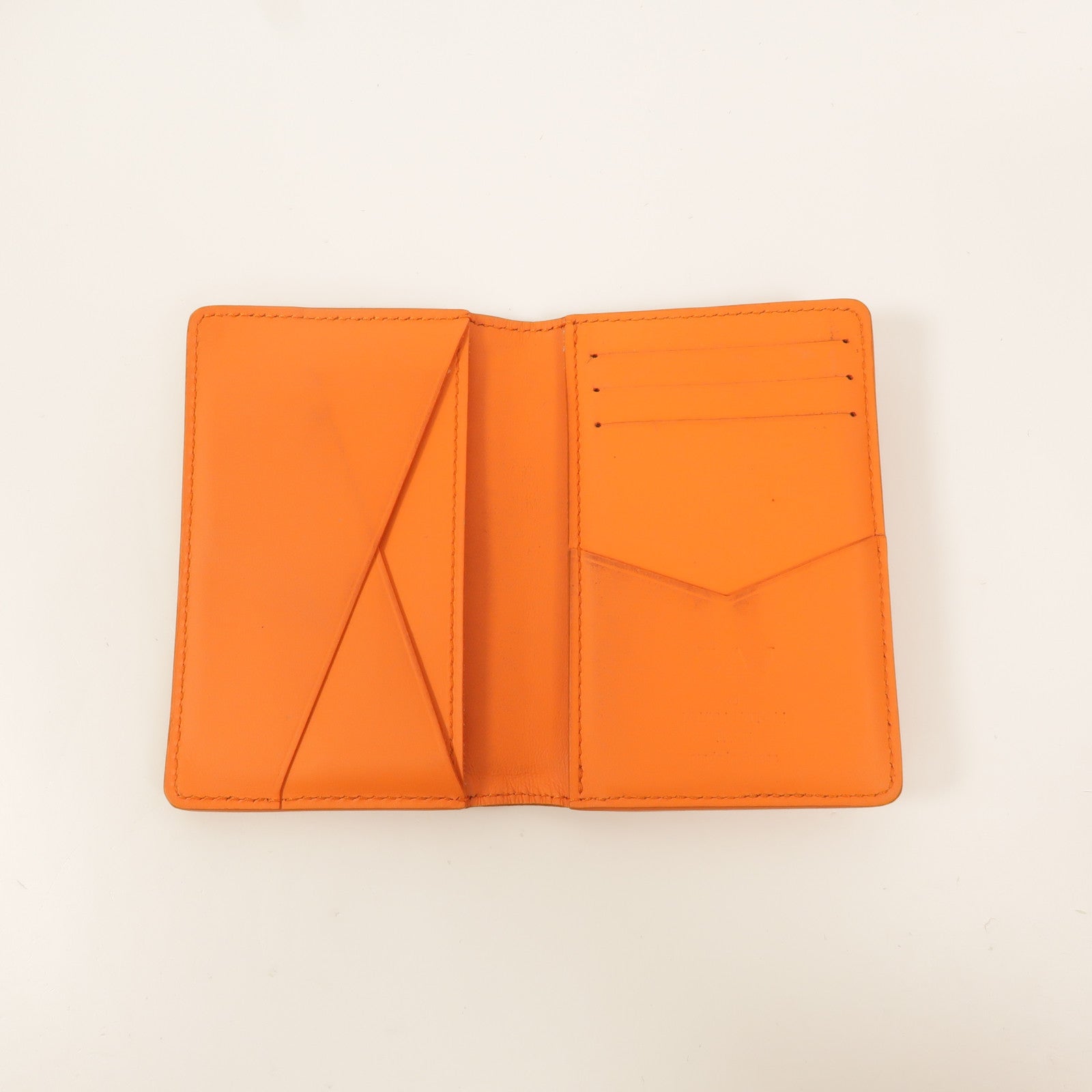 LOUIS VUITTON Aerogram Pocket Organizer卡片套