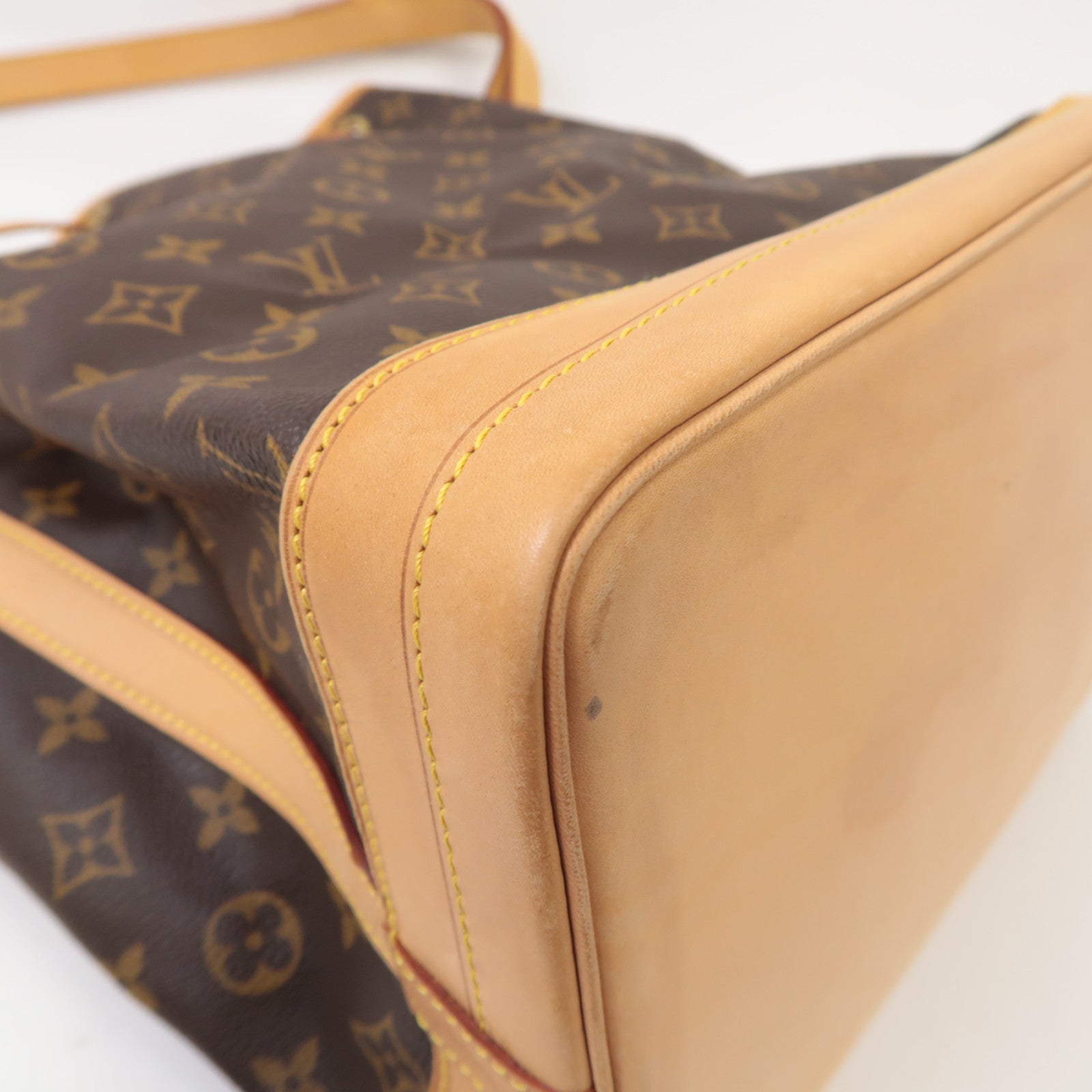 LOUIS VUITTON Monogram Noe Bucket Bag金扣肩背袋啡色
