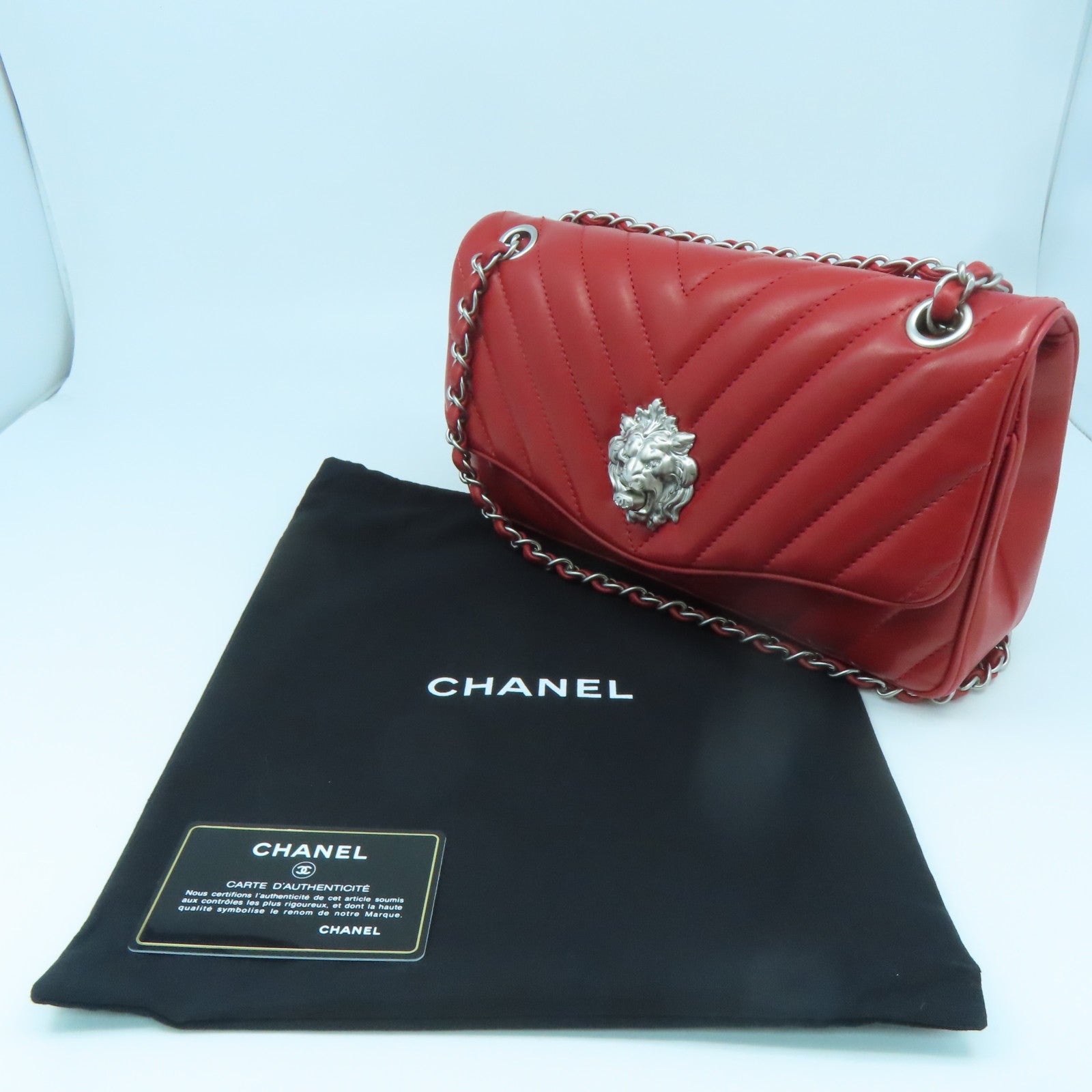 CHANEL twill cowhide leather Chain Shoulder silver buckle shoulder bag red