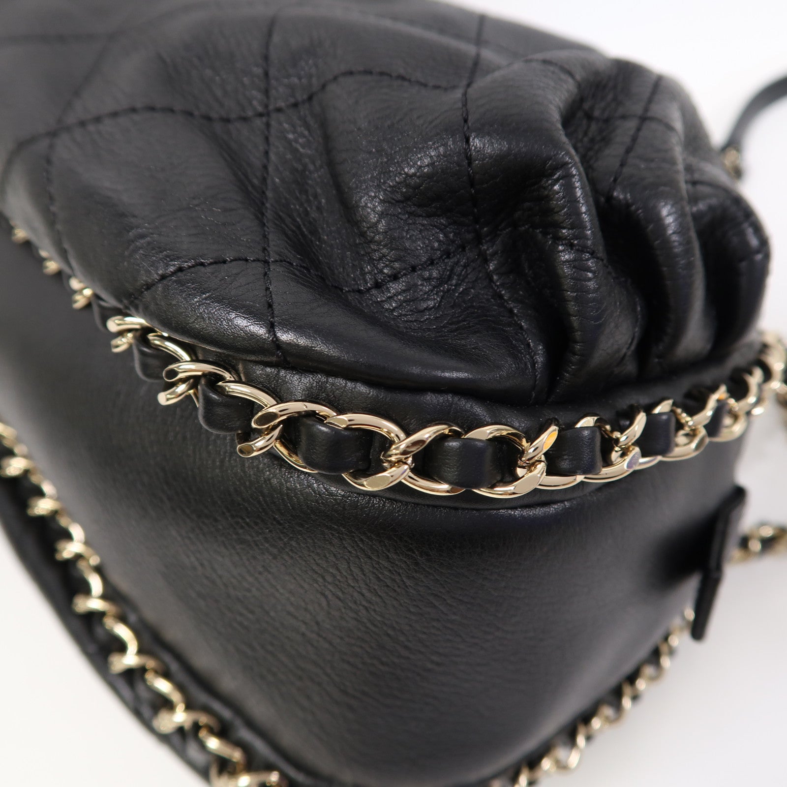 CHANEL 菱格牛皮皮革Chain Shoulder金扣鏈帶肩背袋黑色