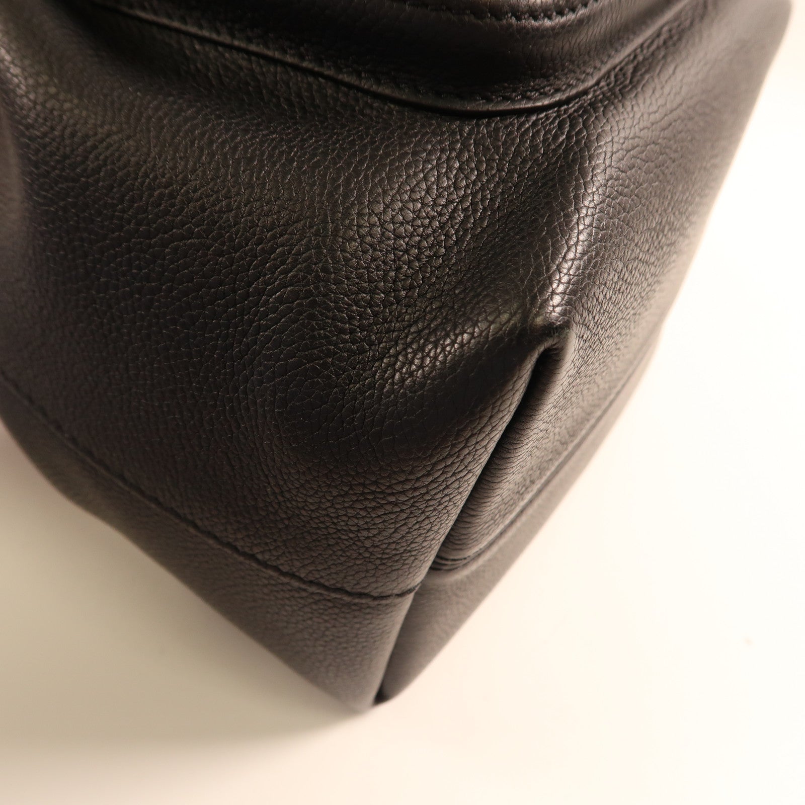 LOUIS VUITTON 牛皮皮革Lockme金扣肩背袋