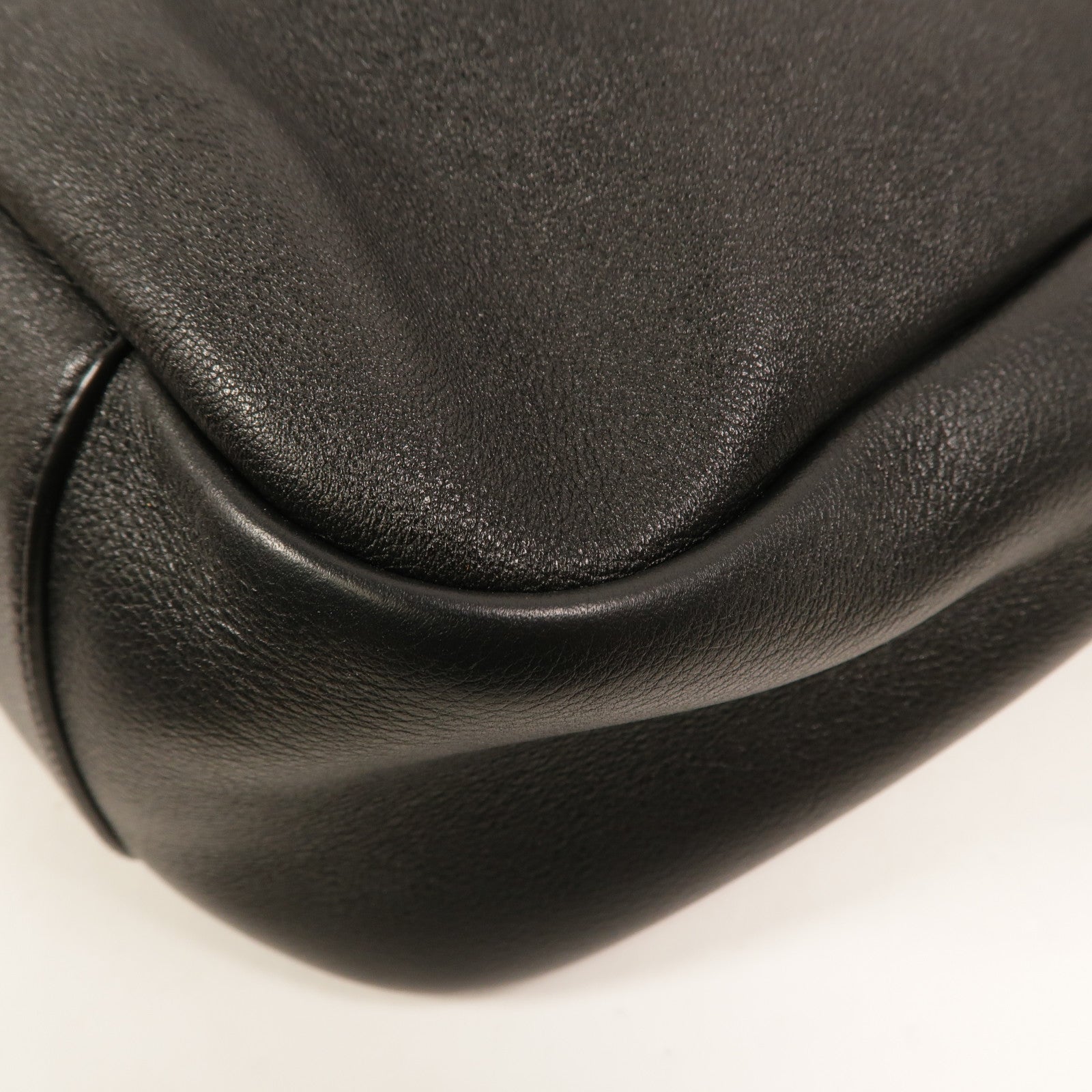SAINT LAURENT 牛皮皮革Le5A7 Supple Large肩背袋