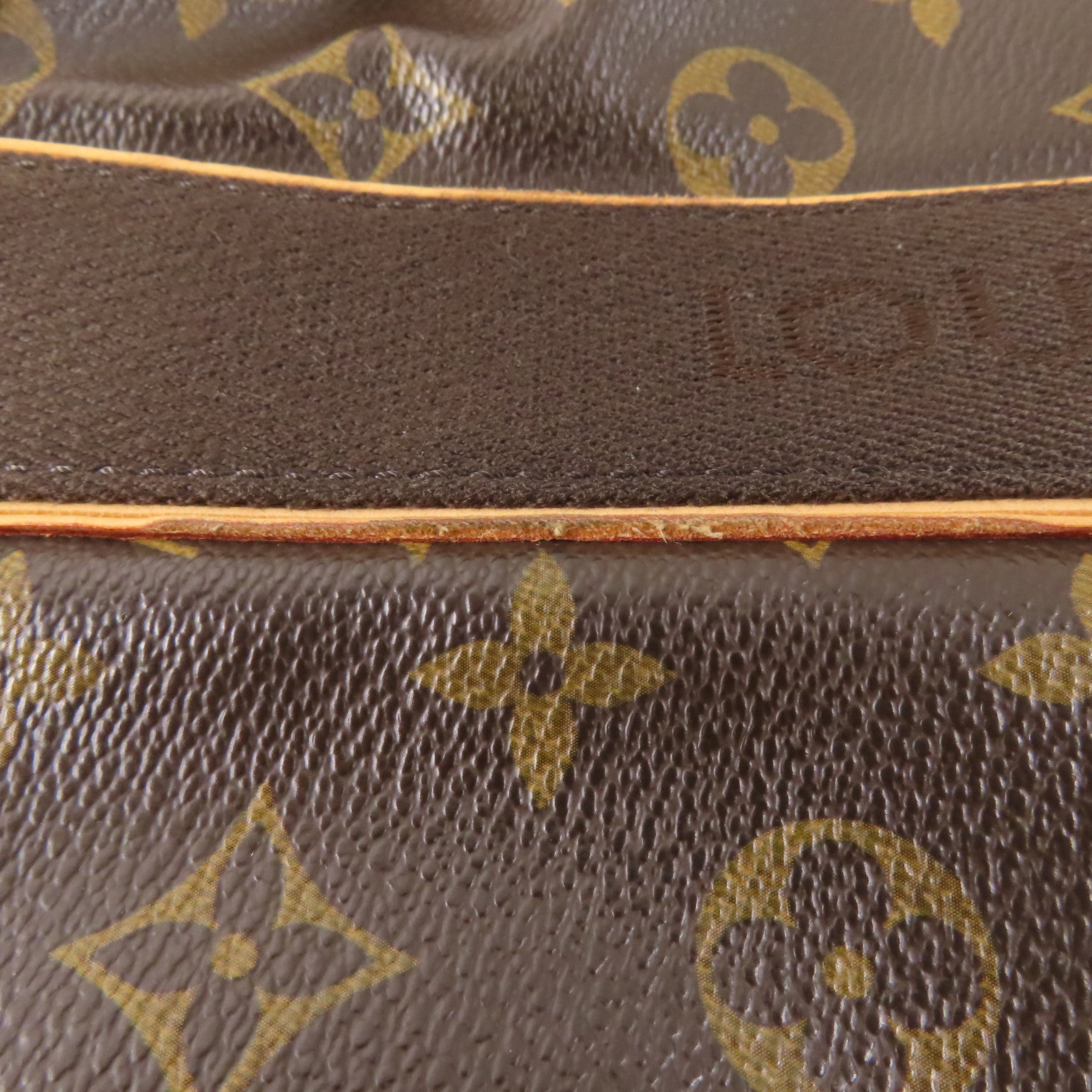 LOUIS VUITTON Monogram Cabas Beaubourg金扣肩背袋棕色