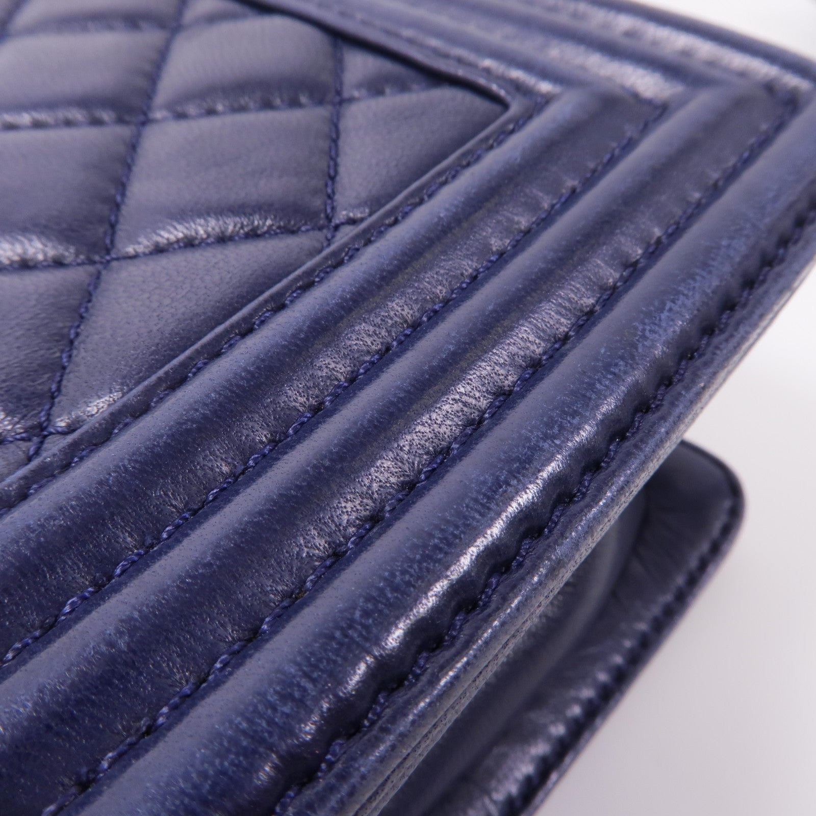 CHANEL 羊皮皮革Boy 25鏈帶肩背袋